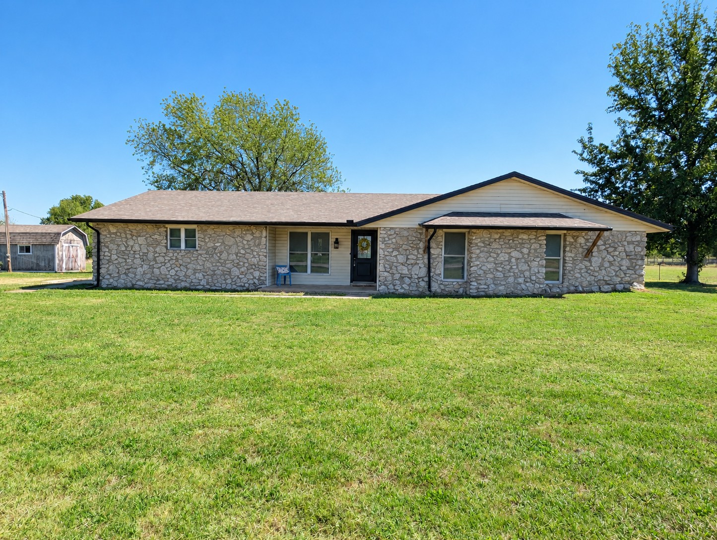 12139 N 121 East Avenue Property Photo 1