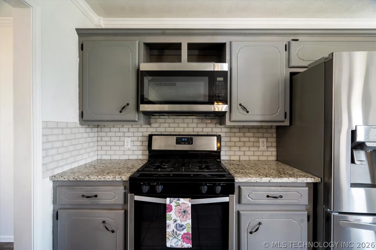 12139 N 121 East Avenue Property Photo 13