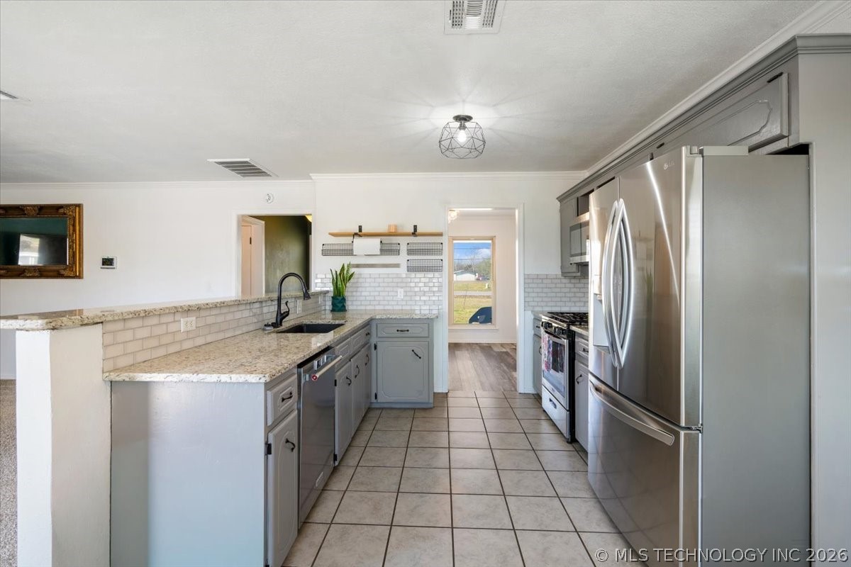 12139 N 121 East Avenue Property Photo 14