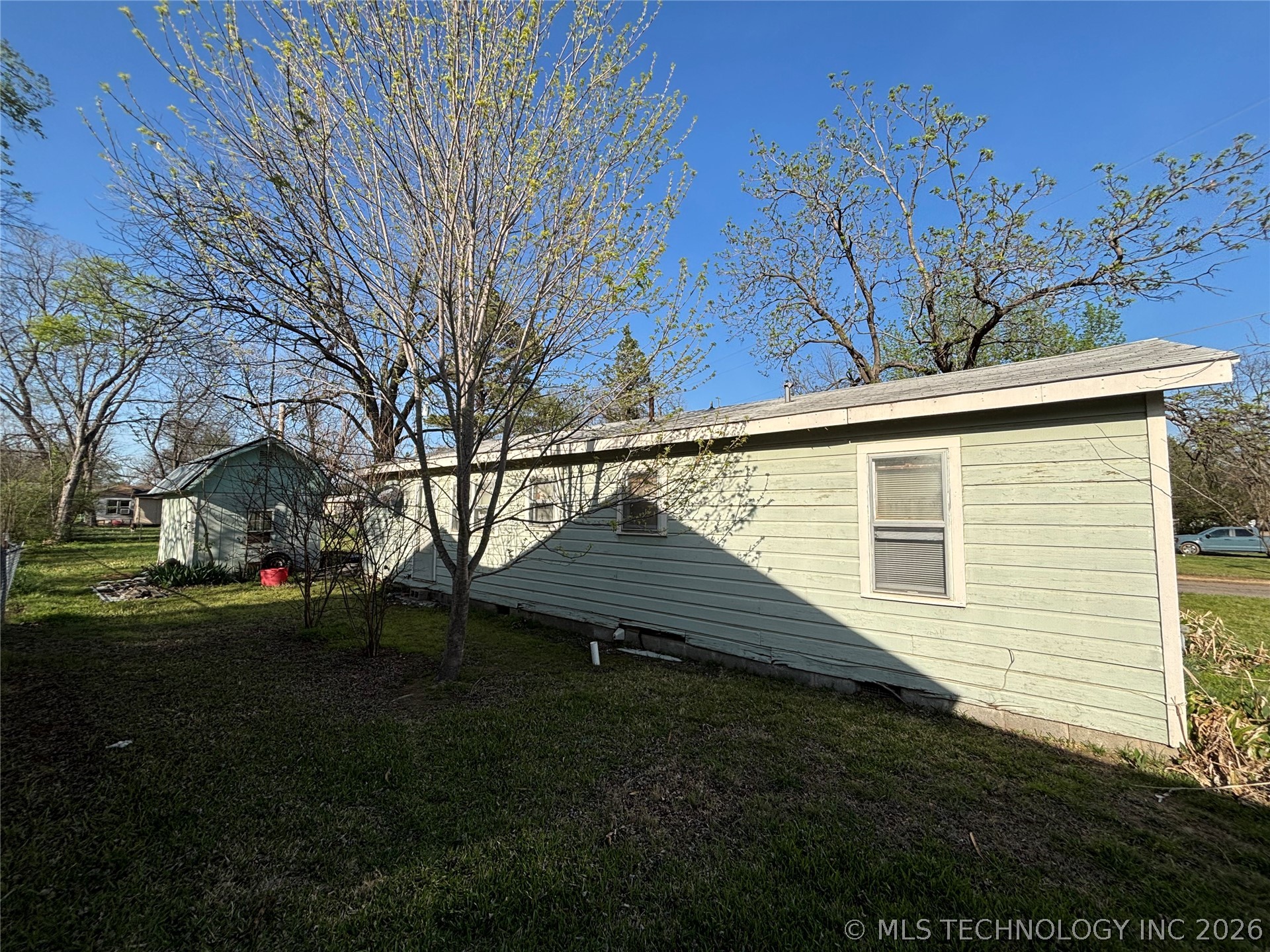 902 Roosevelt Property Photo 5