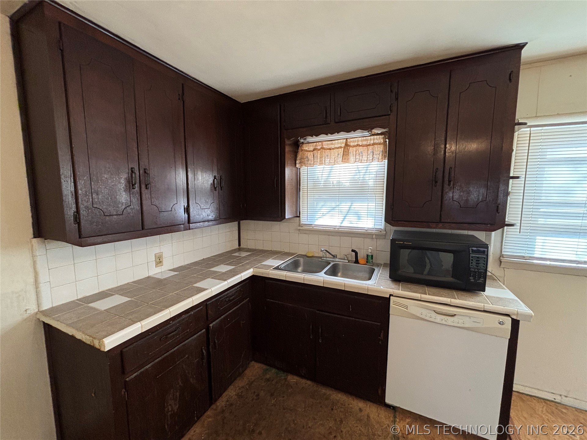 902 Roosevelt Property Photo 23