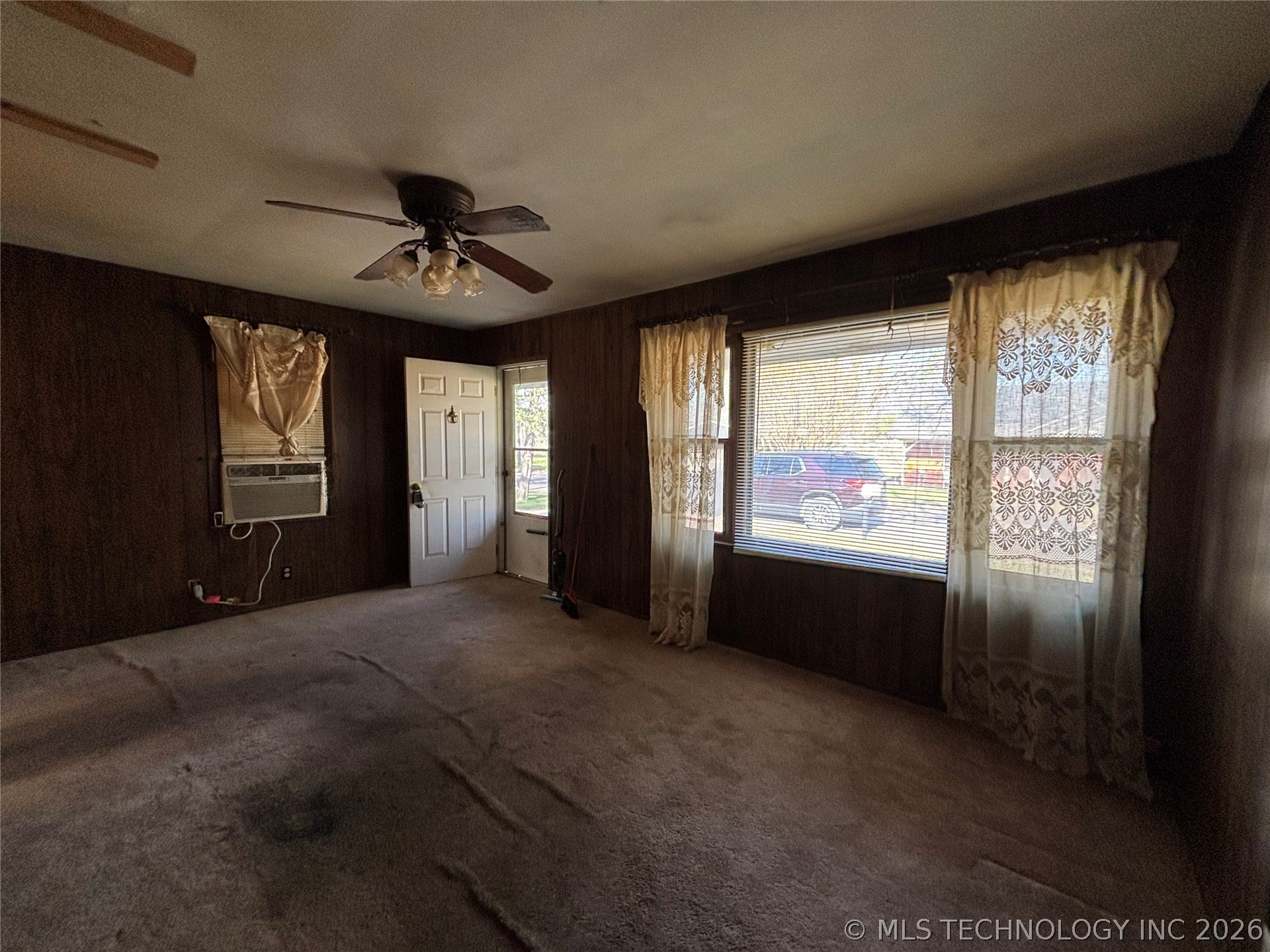 902 Roosevelt Property Photo 39