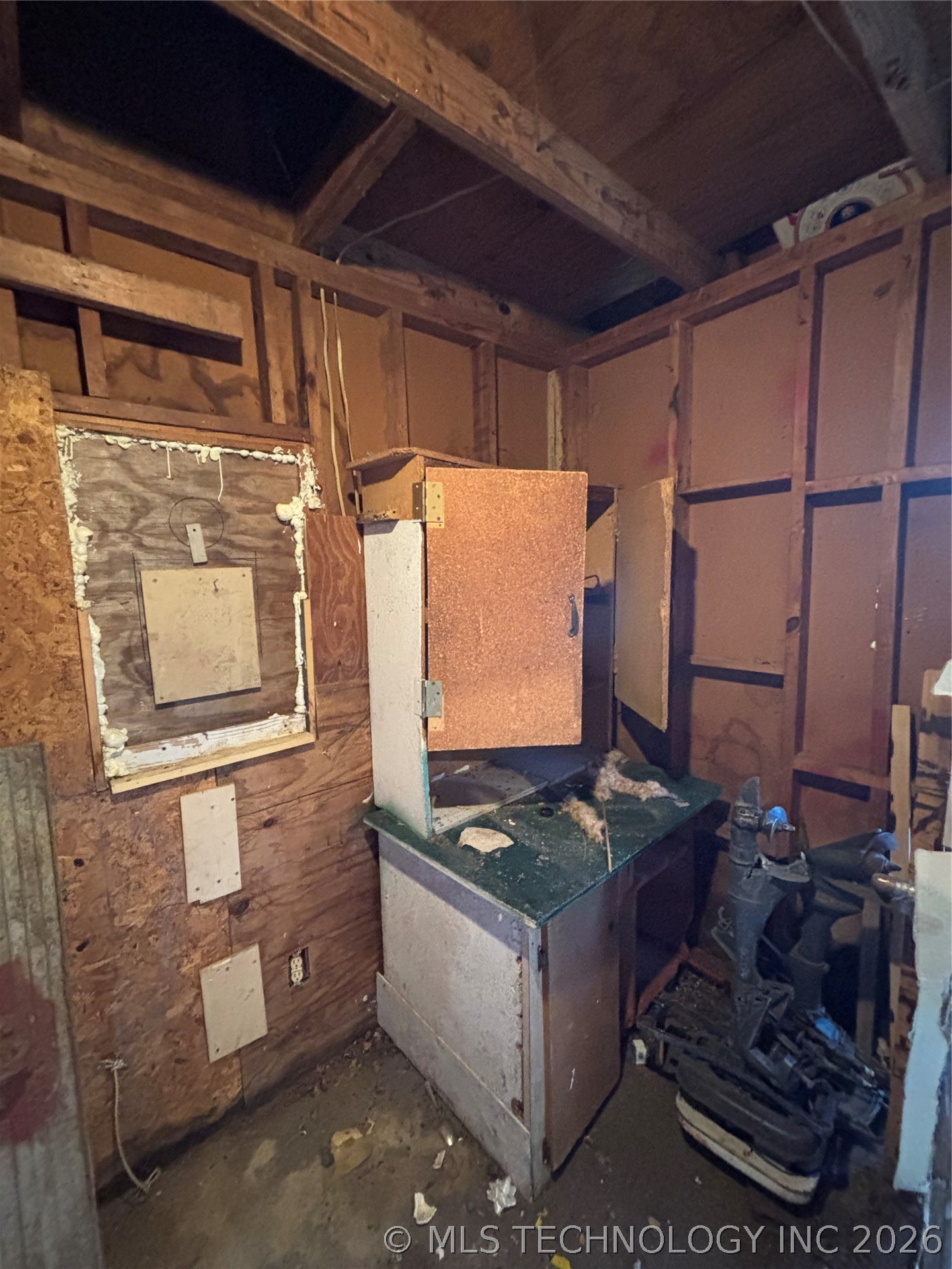 902 Roosevelt Property Photo 43