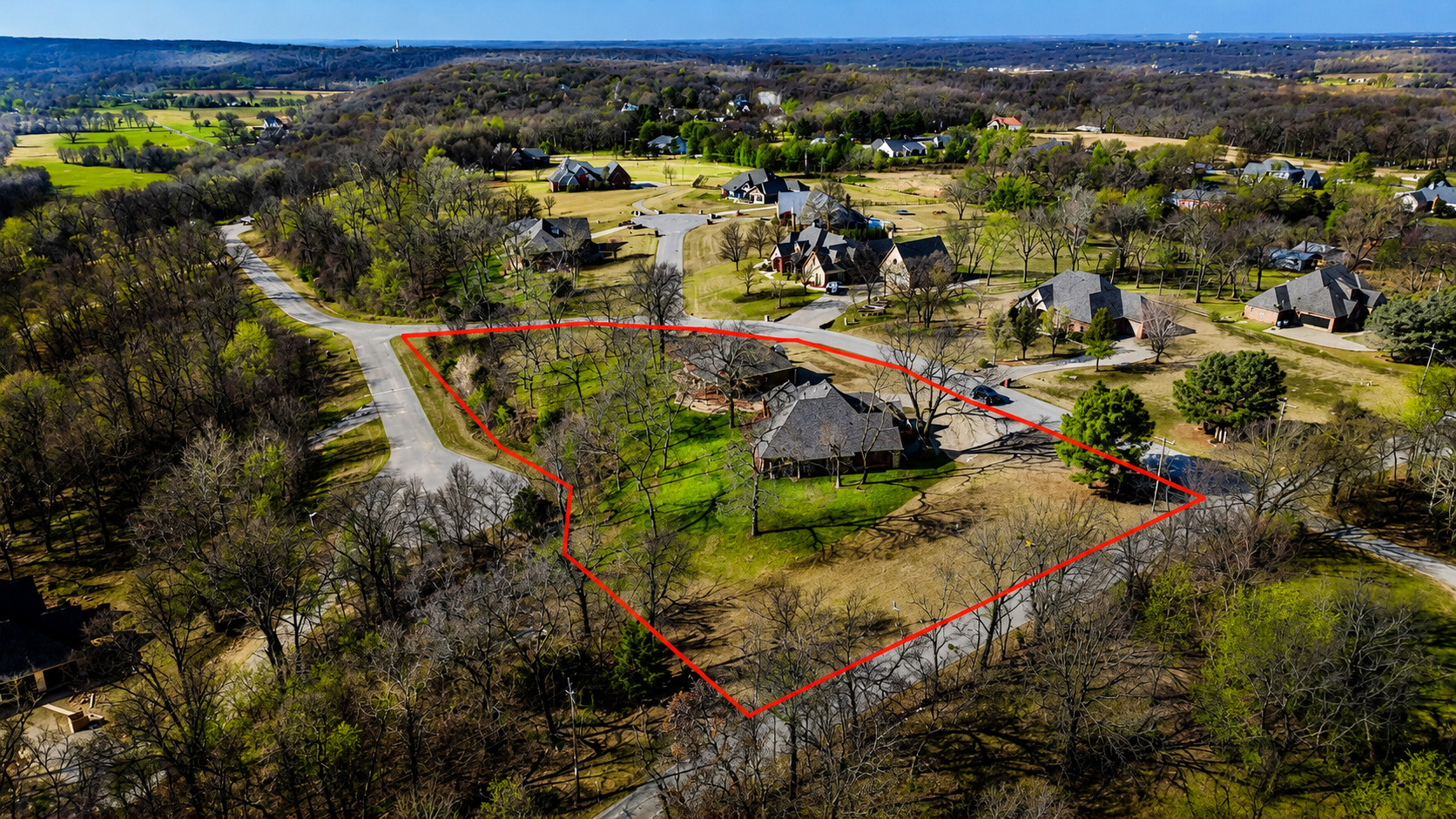 22013 Countryside Drive Property Photo 2