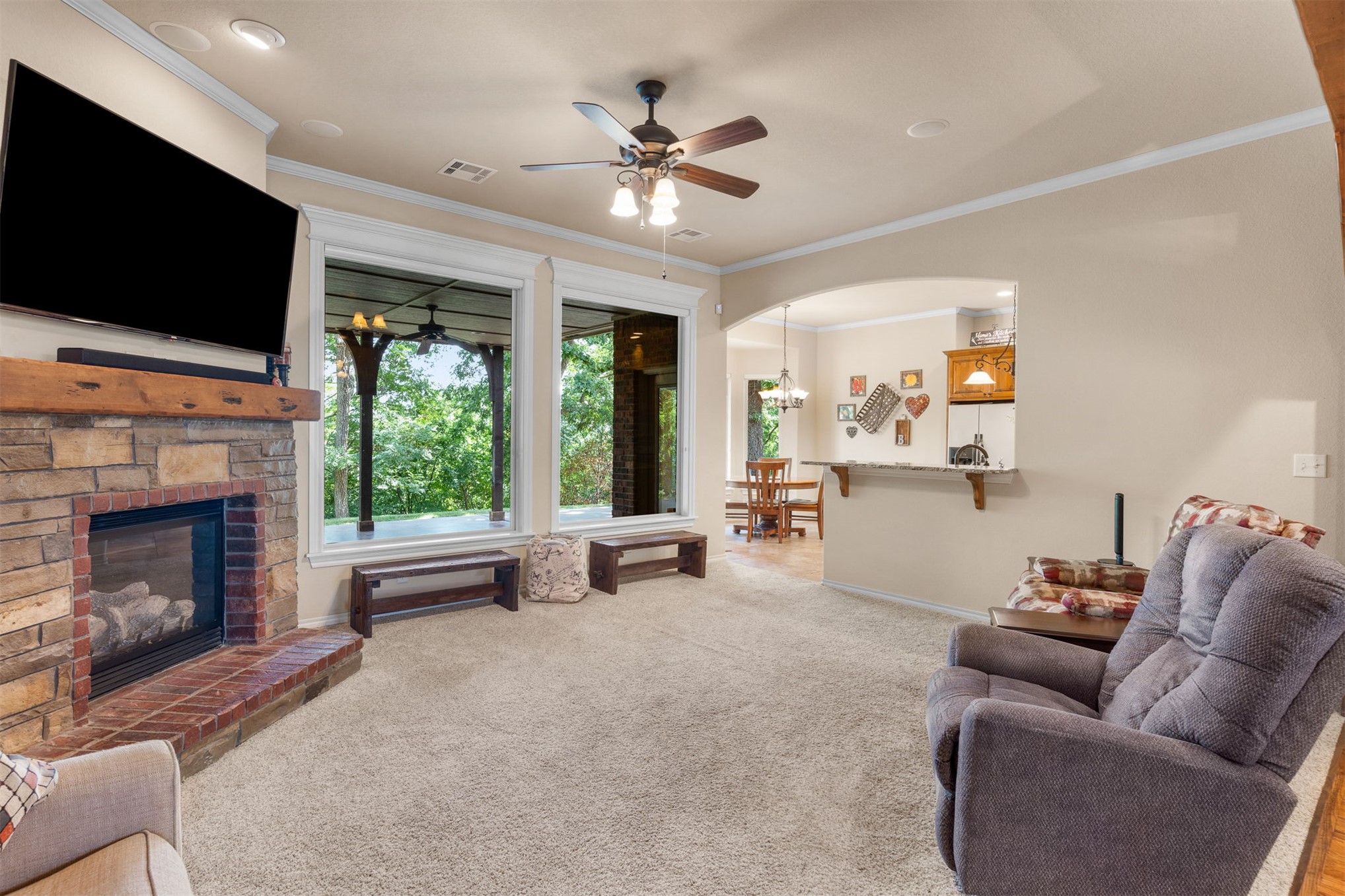 22013 Countryside Drive Property Photo 11