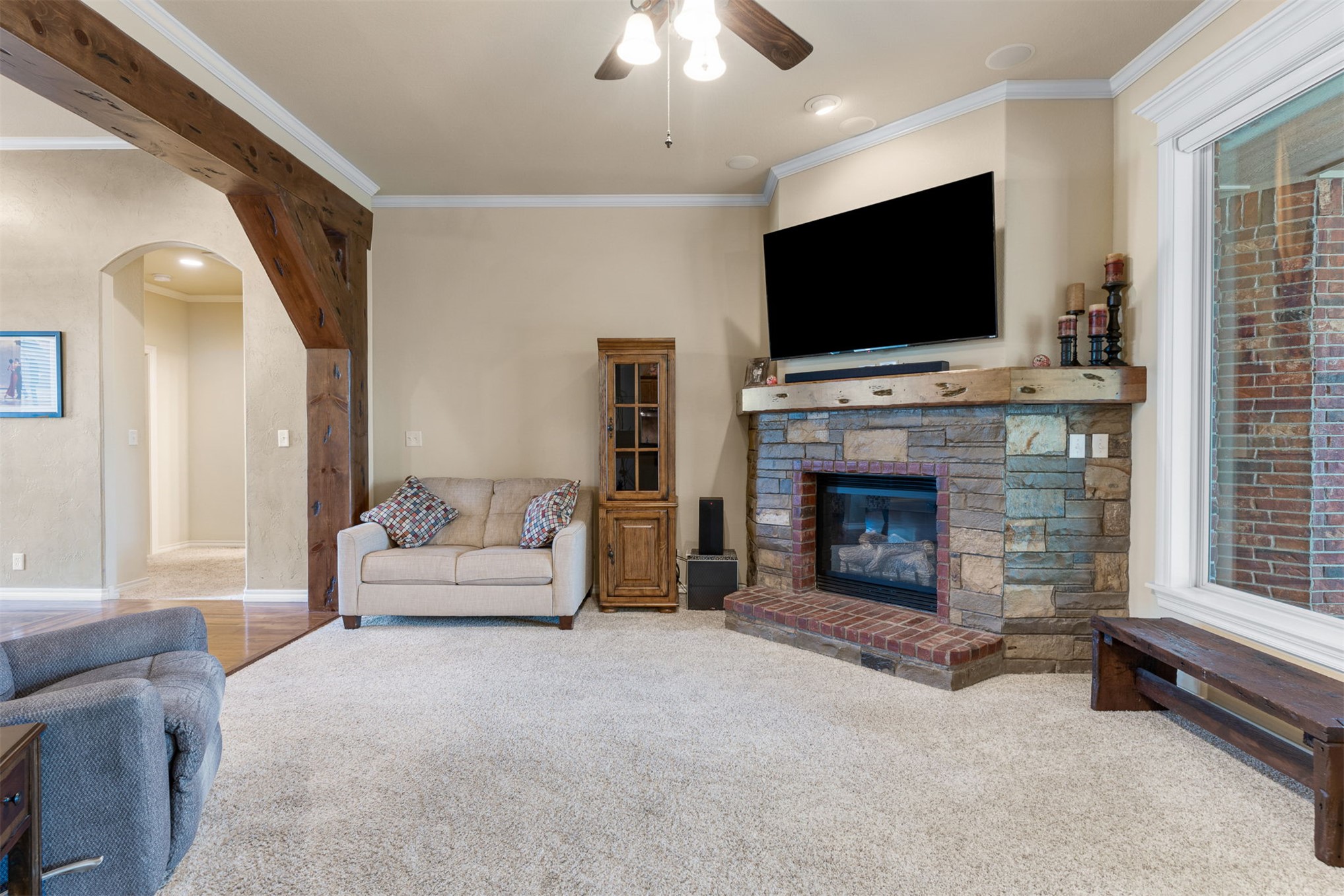 22013 Countryside Drive Property Photo 12