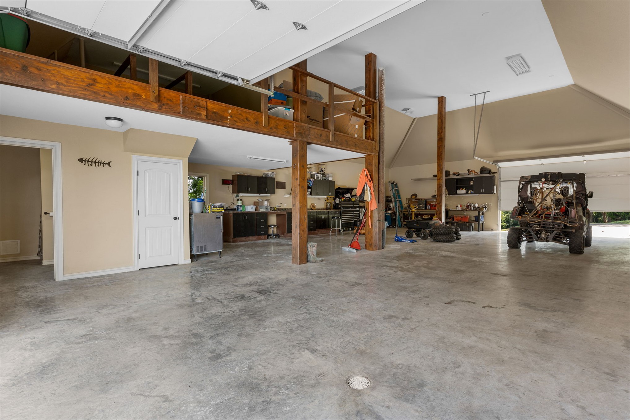 22013 Countryside Drive Property Photo 68