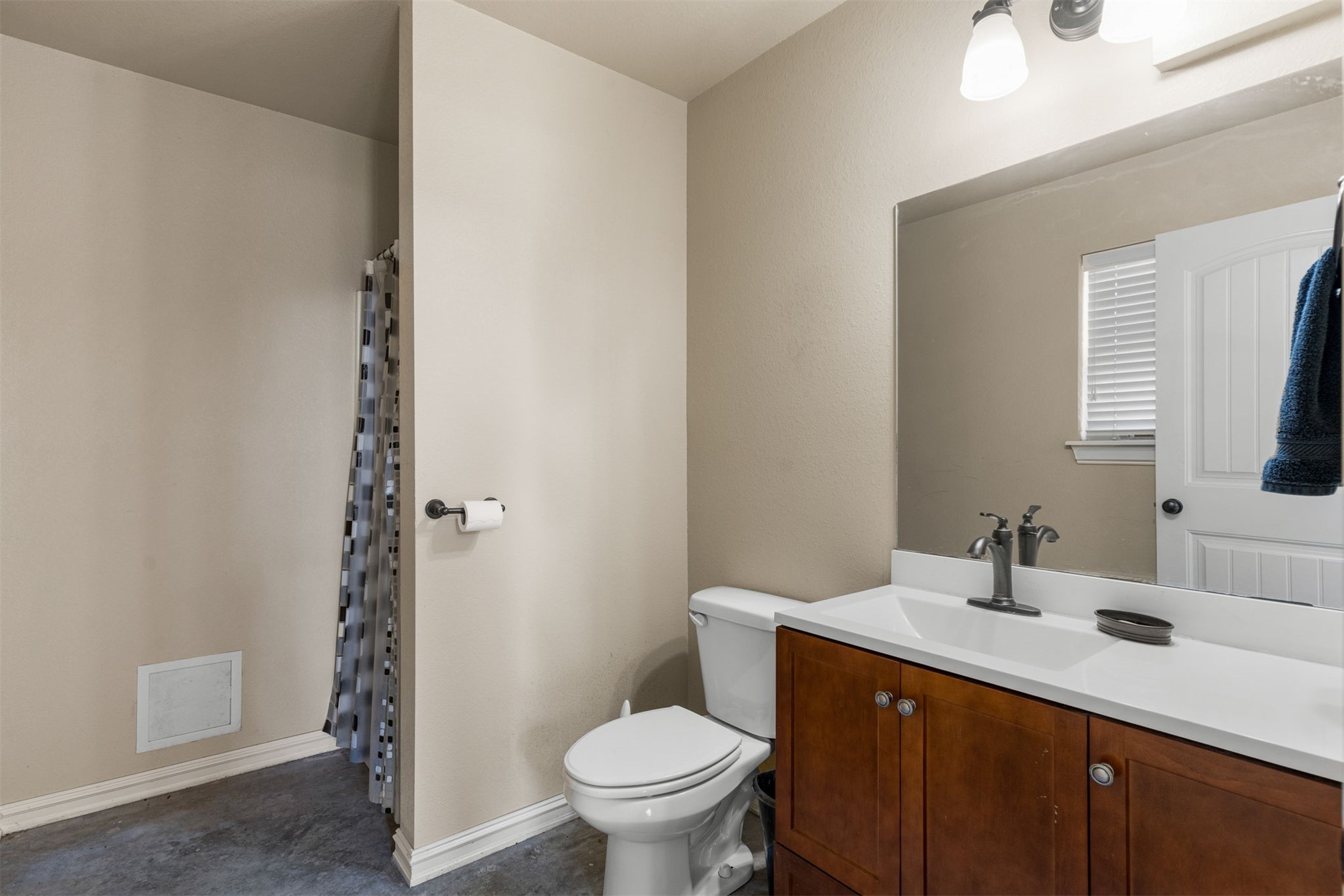 22013 Countryside Drive Property Photo 69
