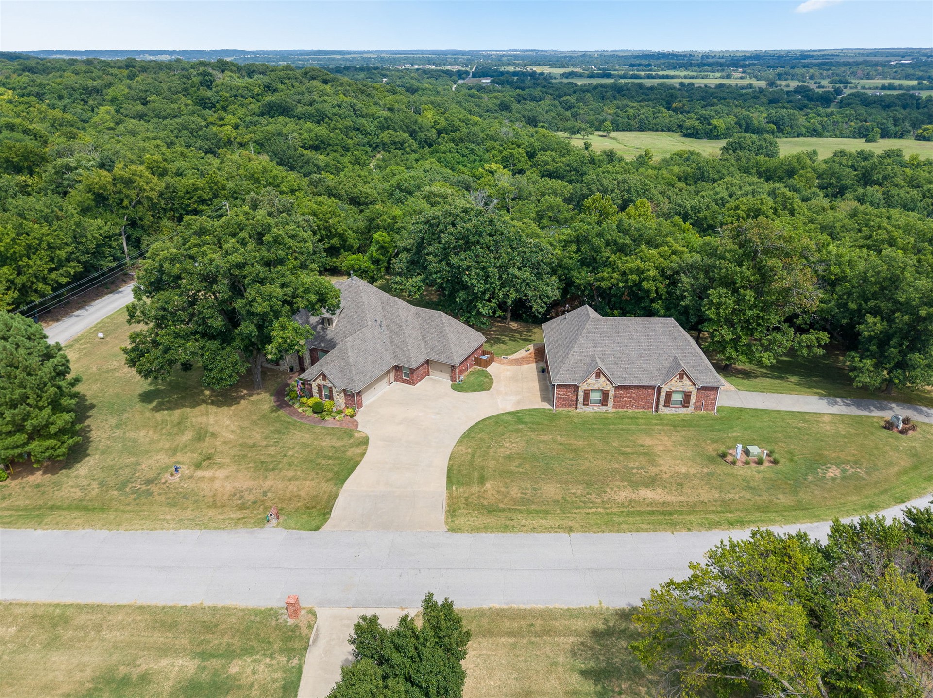 22013 Countryside Drive Property Photo 90