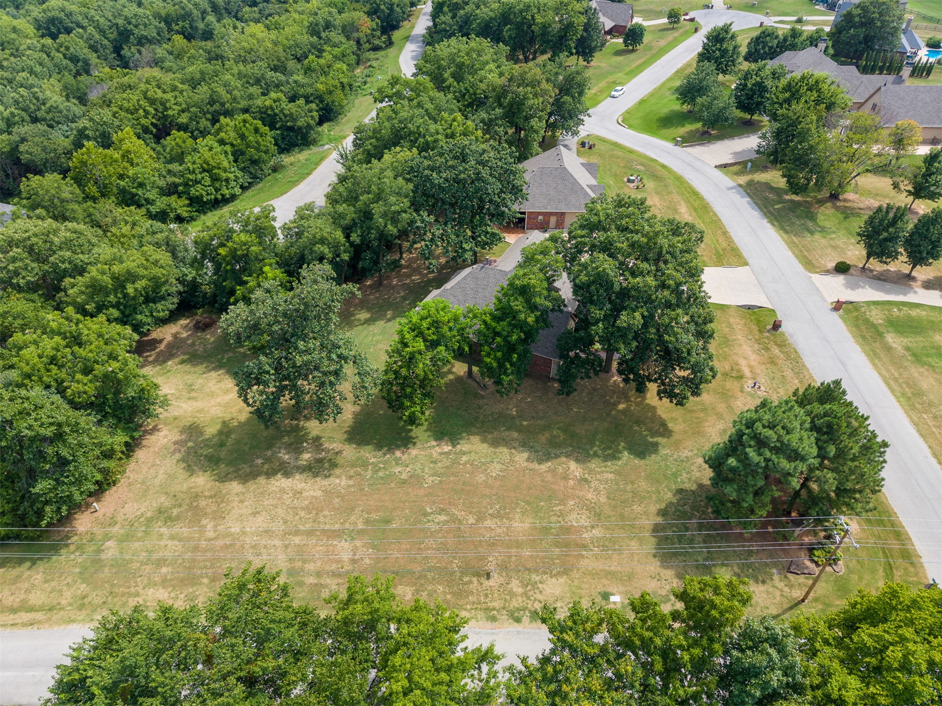 22013 Countryside Drive Property Photo 92