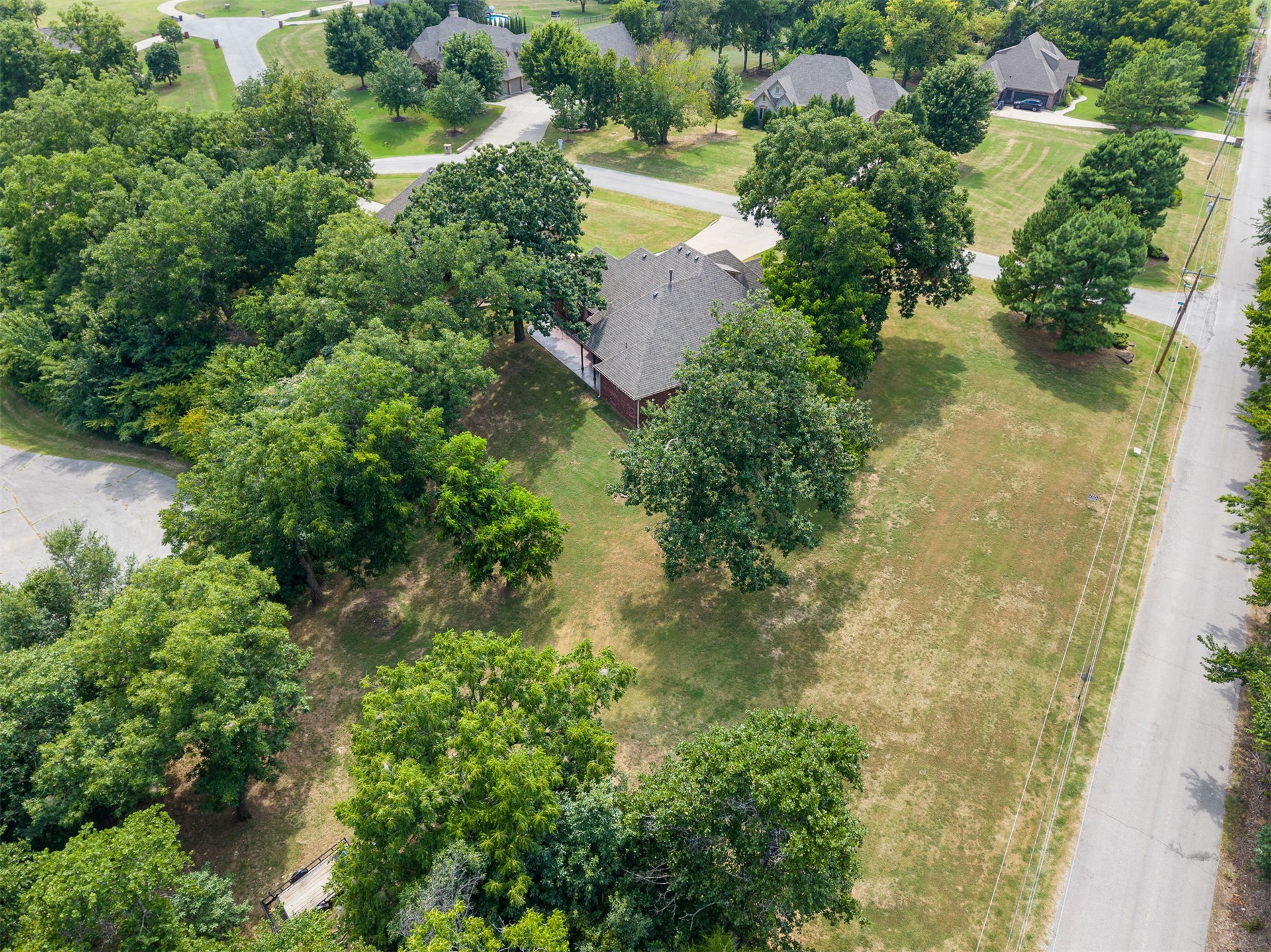 22013 Countryside Drive Property Photo 93