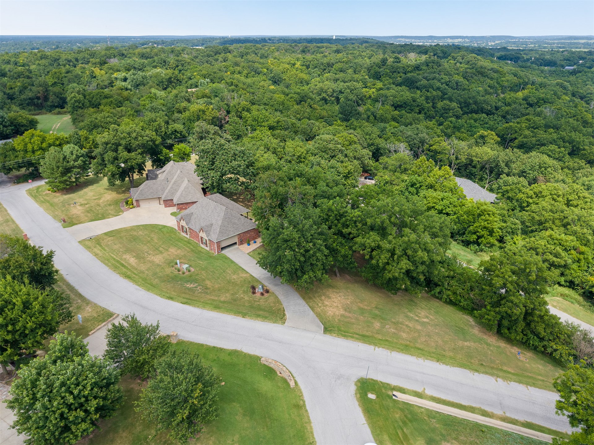 22013 Countryside Drive Property Photo 95