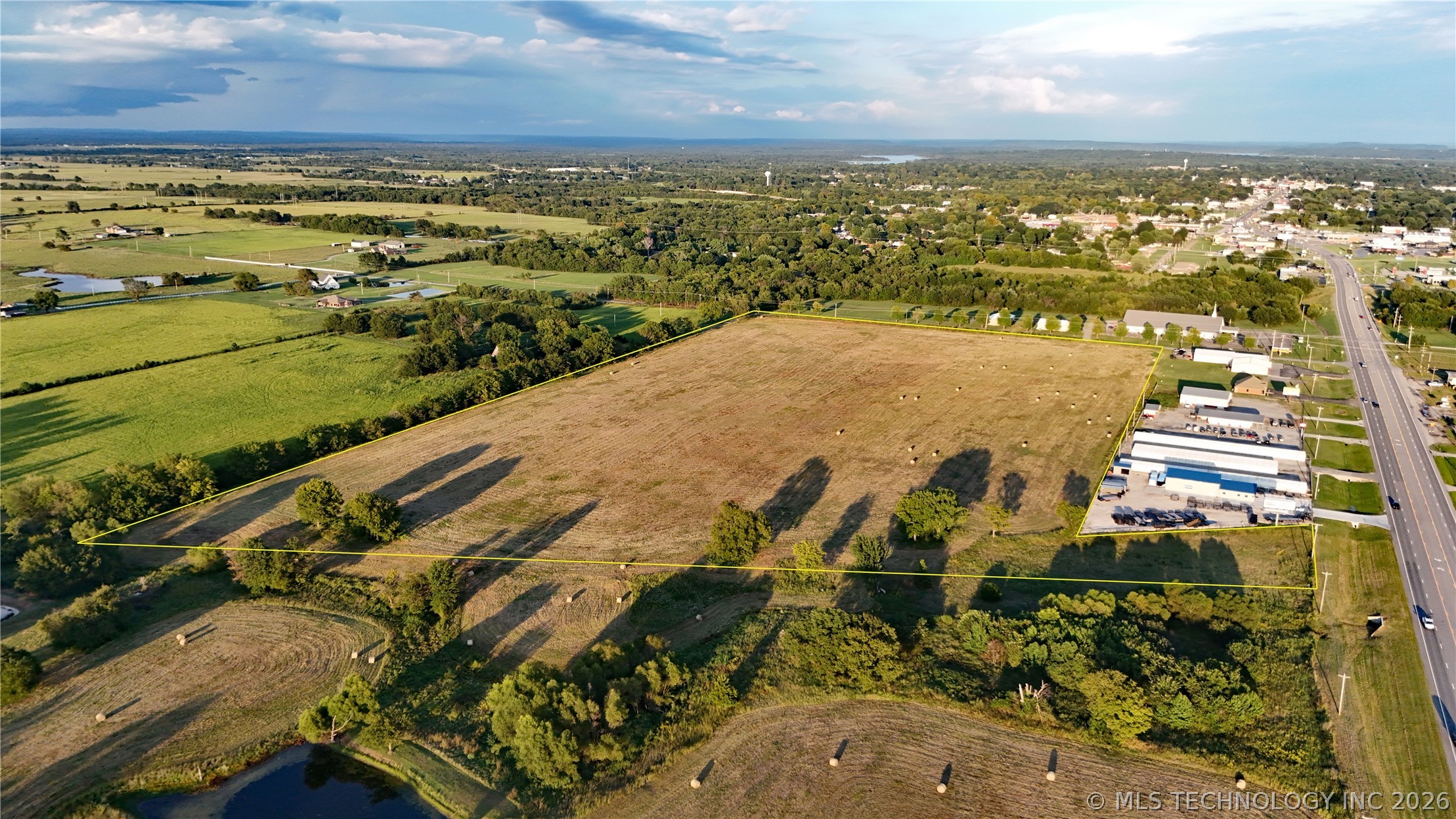 2610461 Property Photo 1