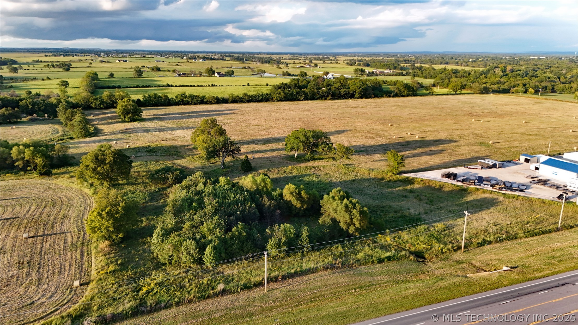 2610461 Property Photo 14
