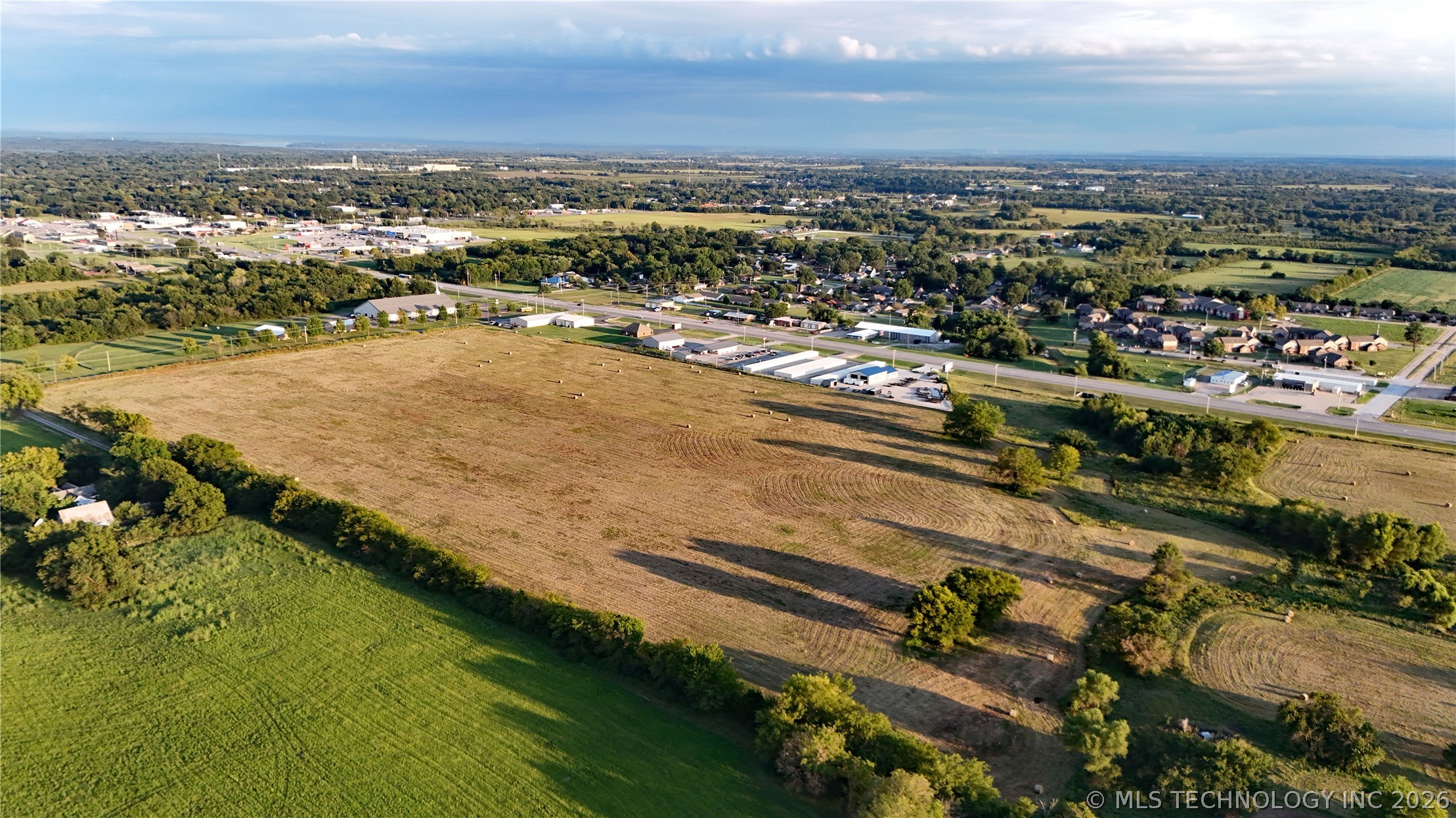 2610461 Property Photo 18