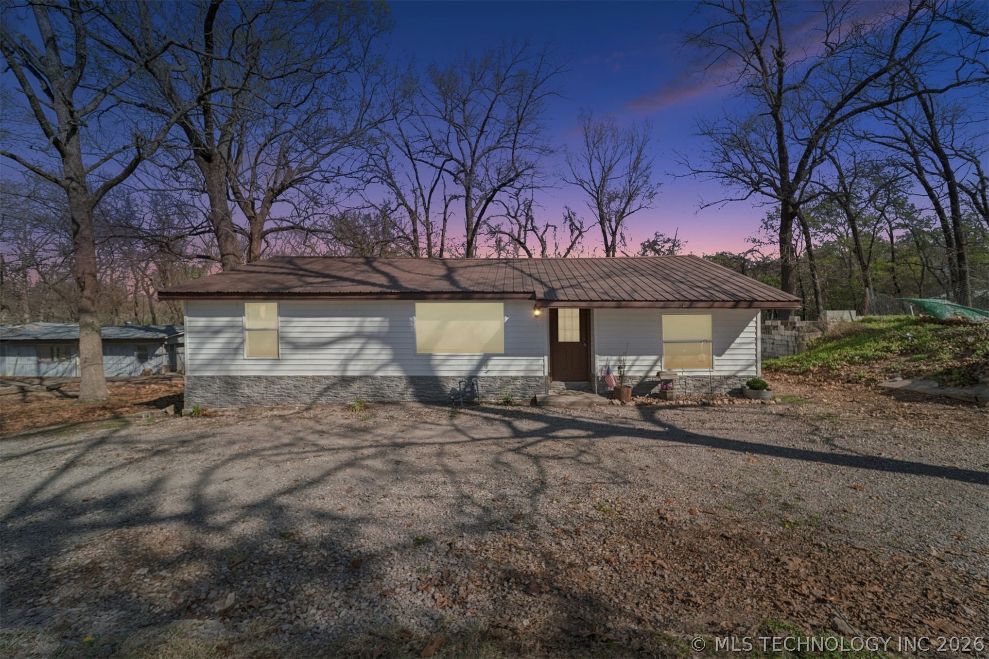 2031 Tarkington Property Photo 2