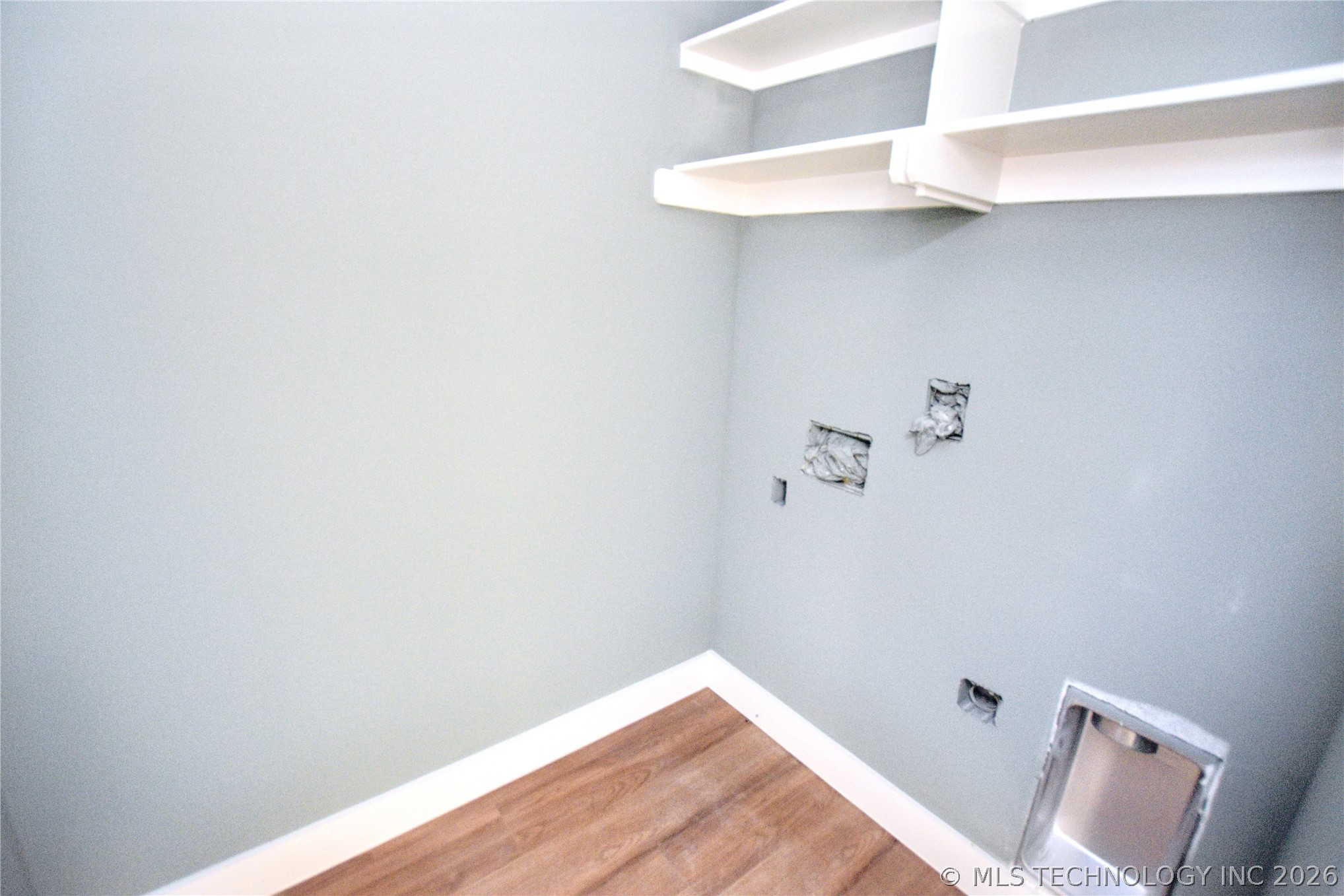 18835 W Hunters Court Property Photo 21