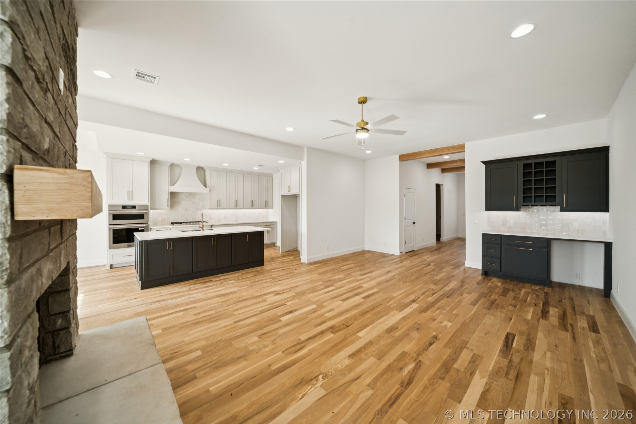 9712 E 132nd Street Property Photo 4