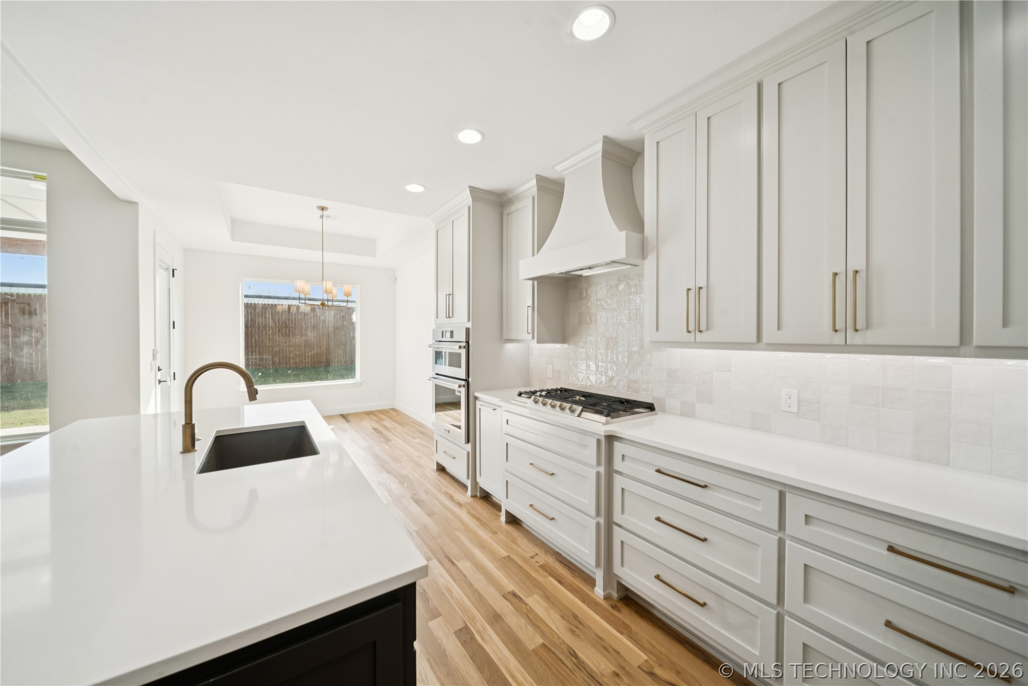 9712 E 132nd Street Property Photo 5