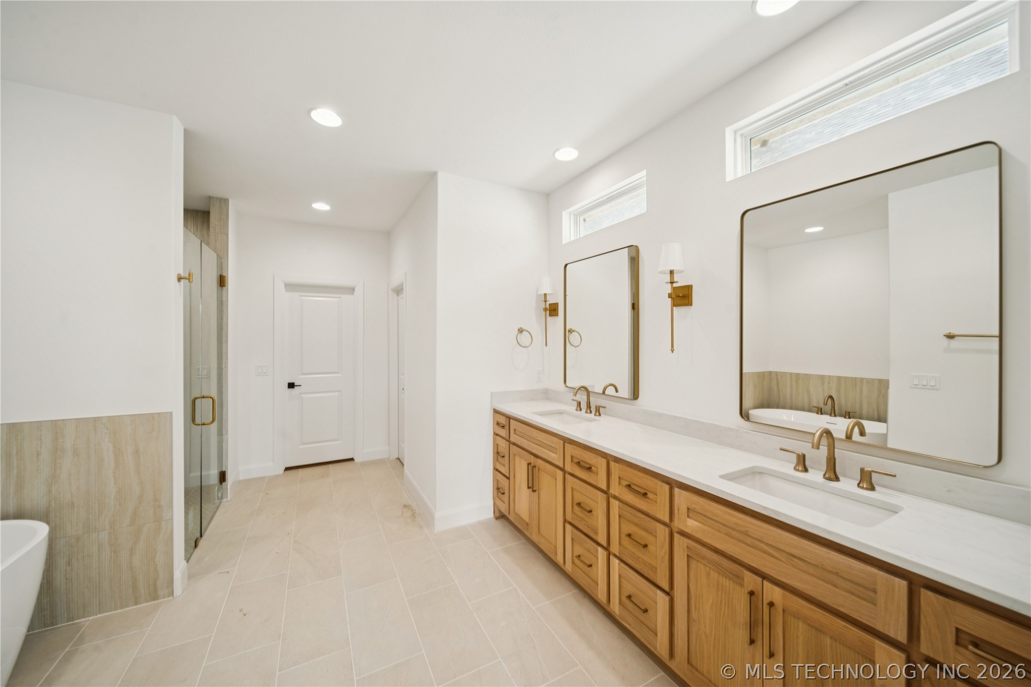 9712 E 132nd Street Property Photo 6