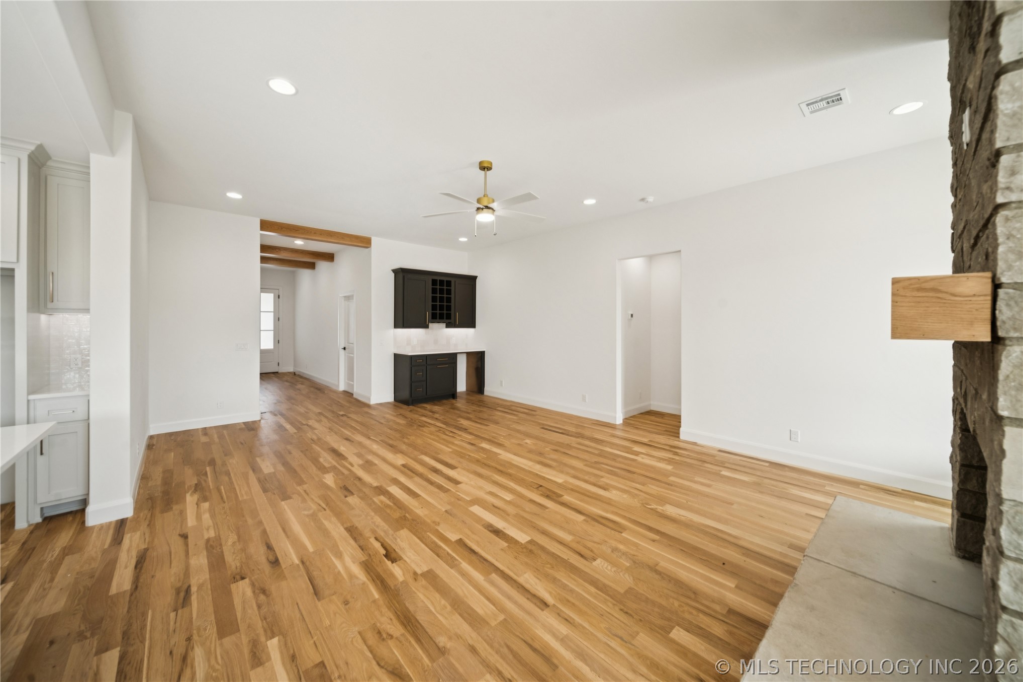9712 E 132nd Street Property Photo 10