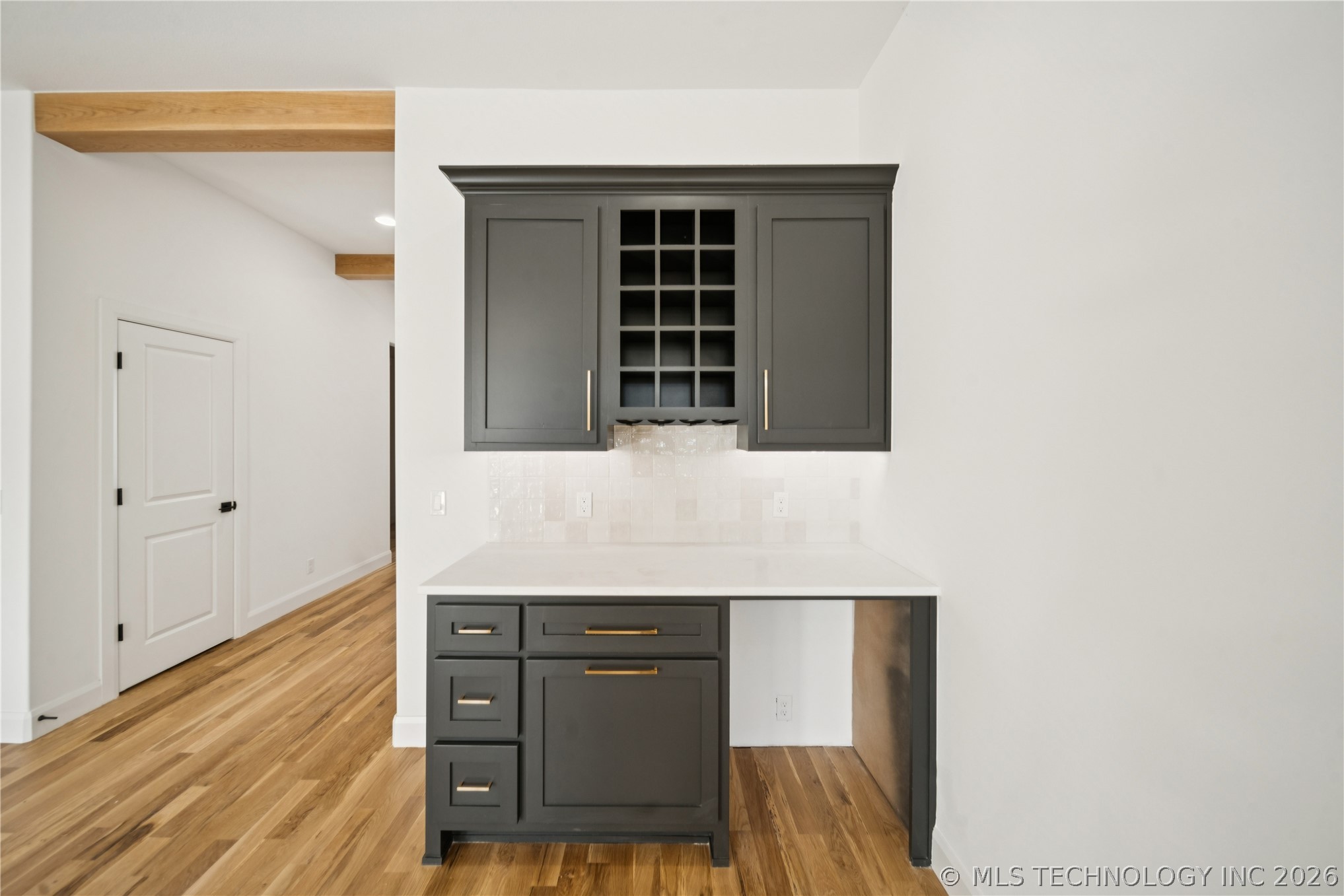 9712 E 132nd Street Property Photo 11