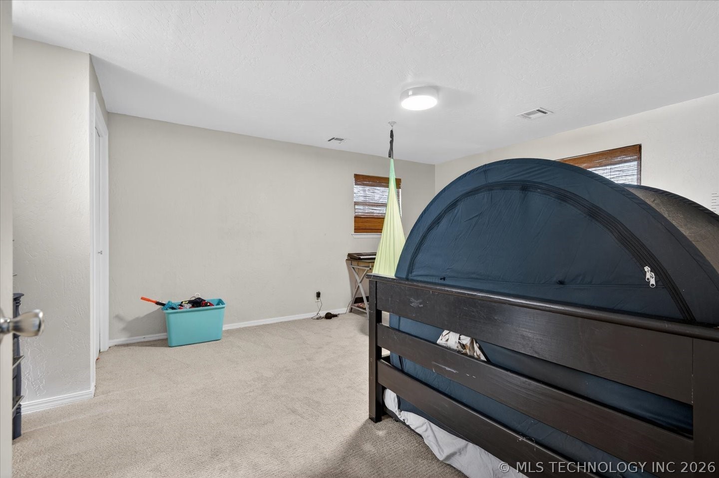 725 Kenwood Drive Property Photo 28