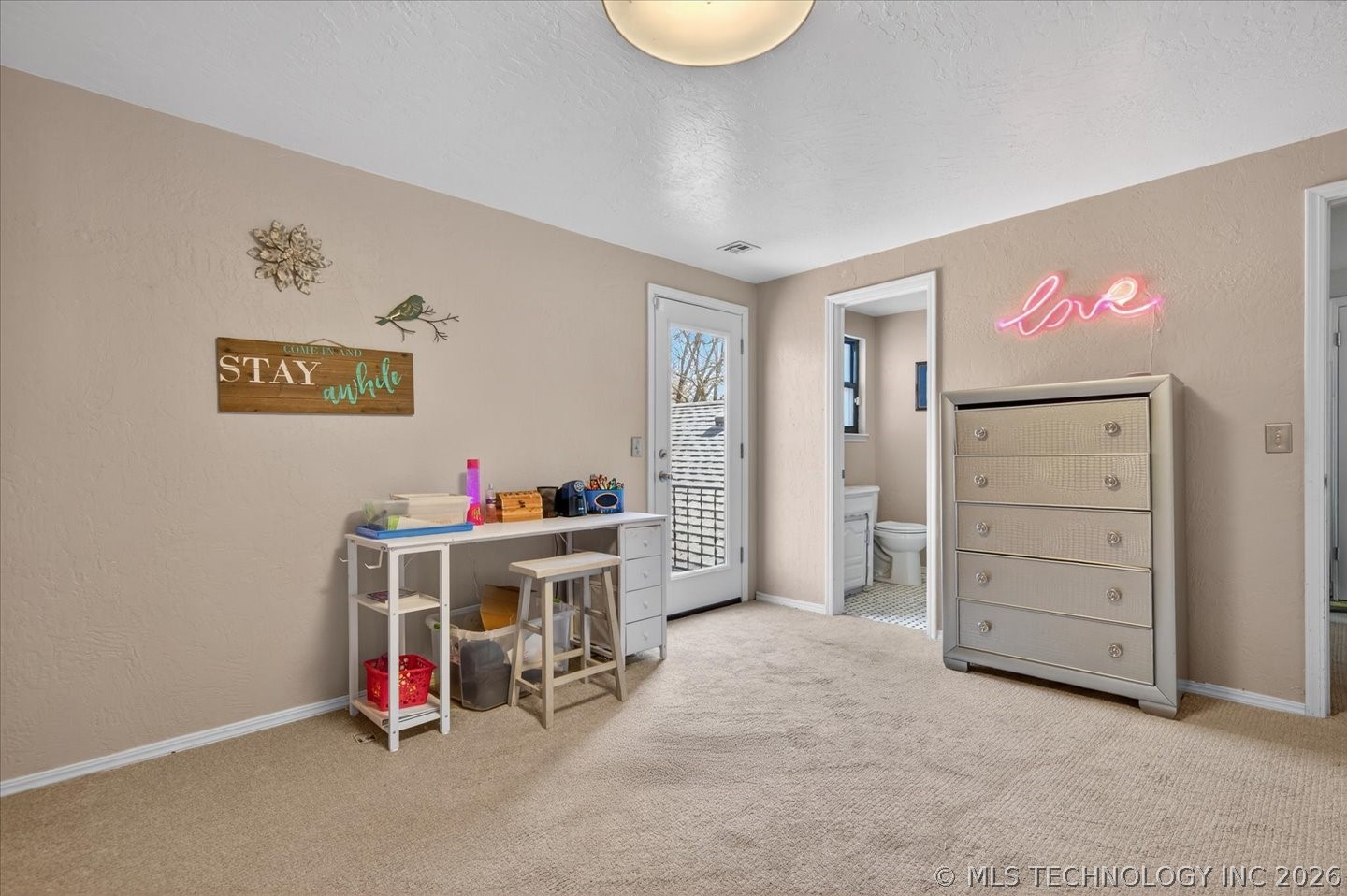 725 Kenwood Drive Property Photo 33