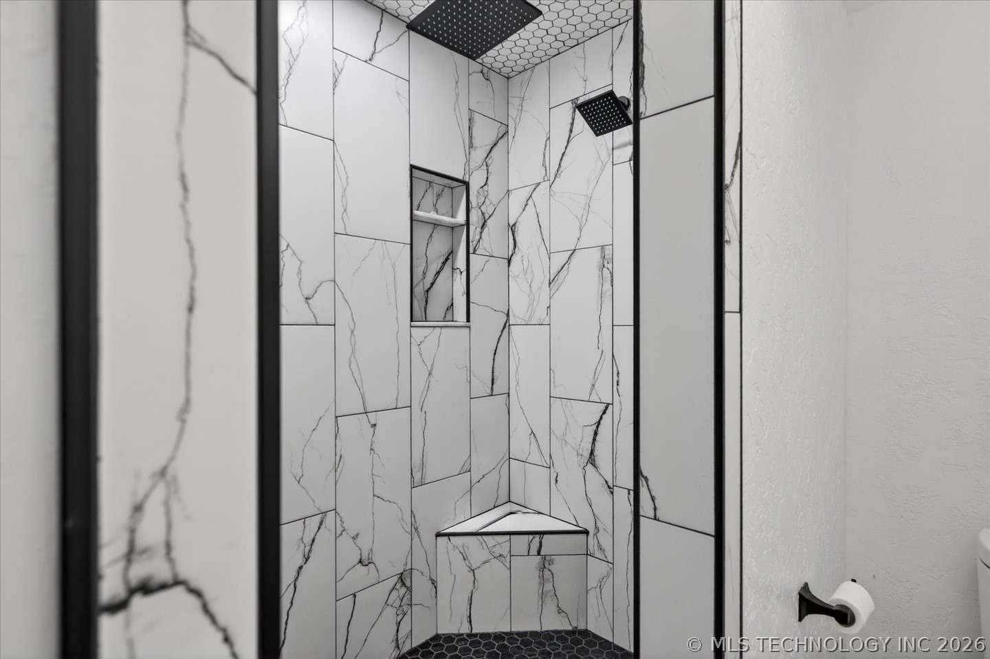 725 Kenwood Drive Property Photo 40