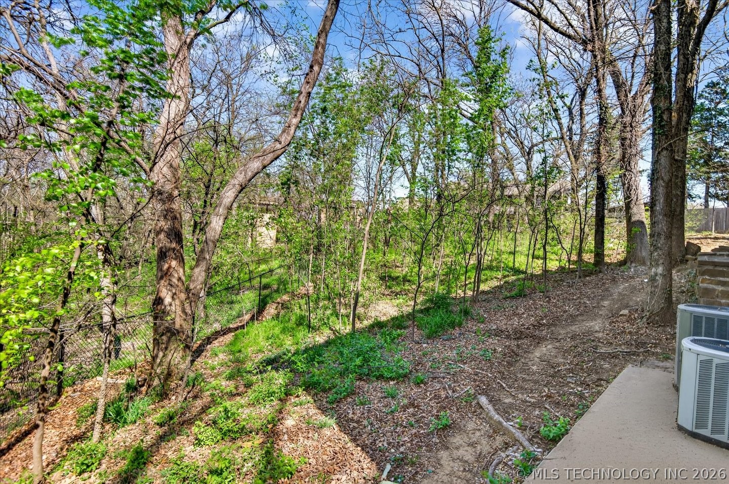 725 Kenwood Drive Property Photo 43