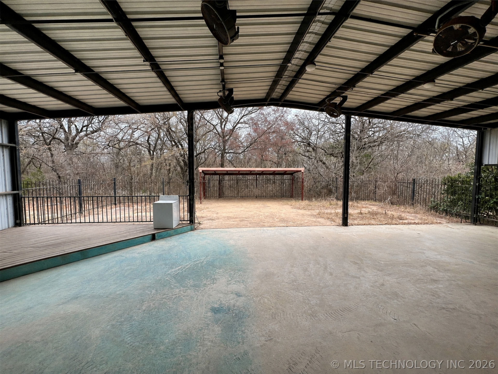 5268 N 377 Highway Property Photo 7