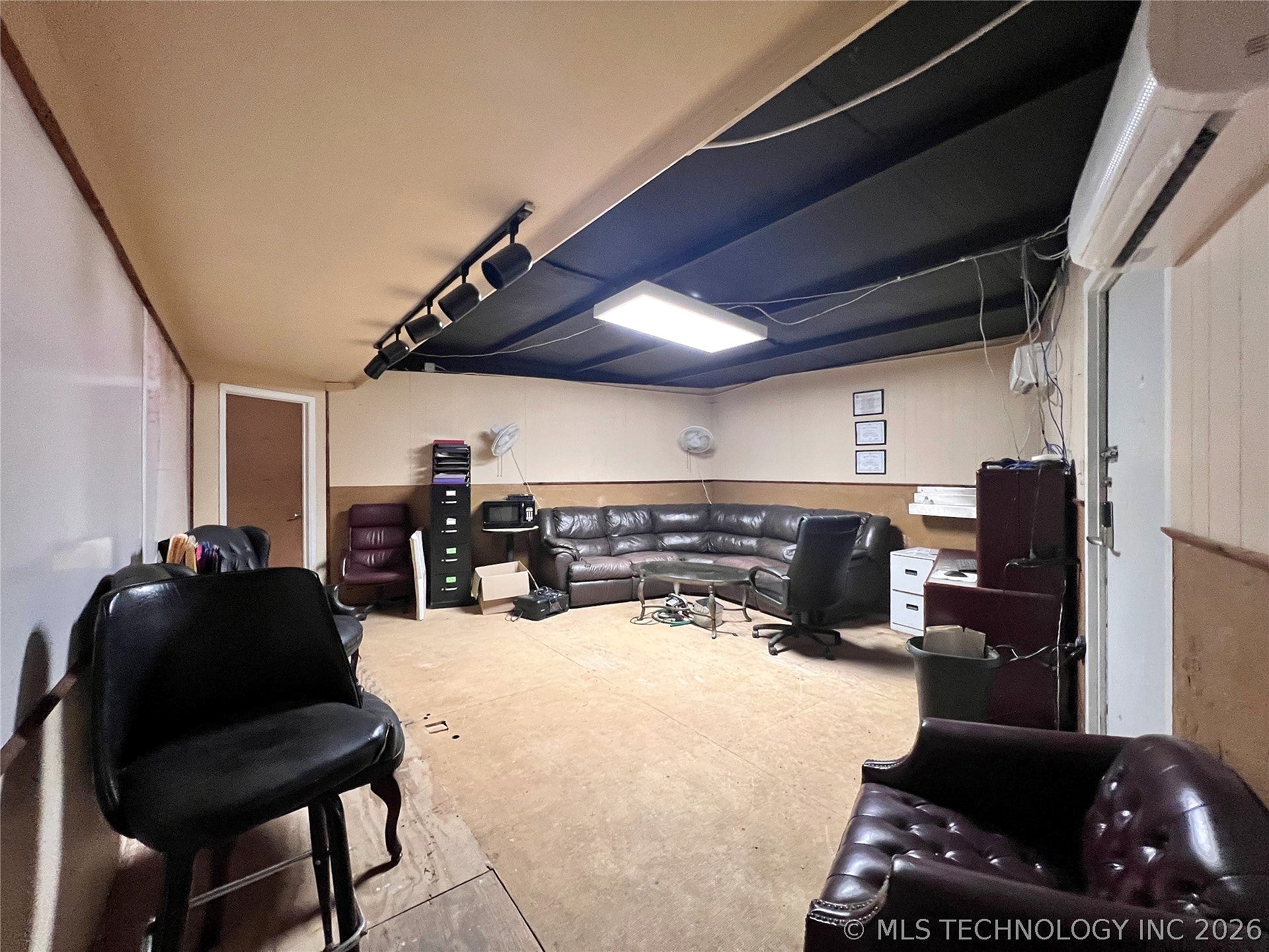 5268 N 377 Highway Property Photo 26