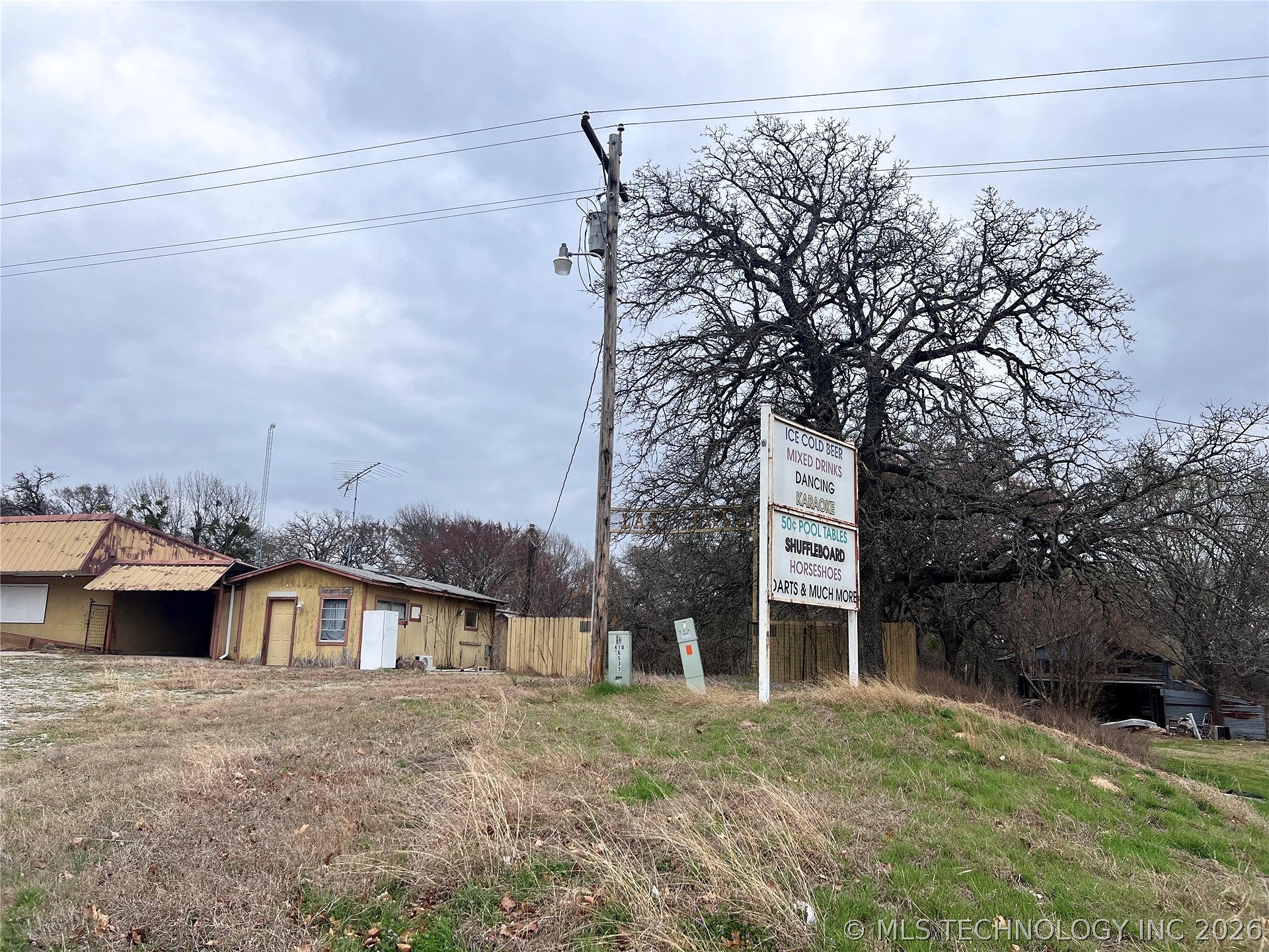 5268 N 377 Highway Property Photo 35