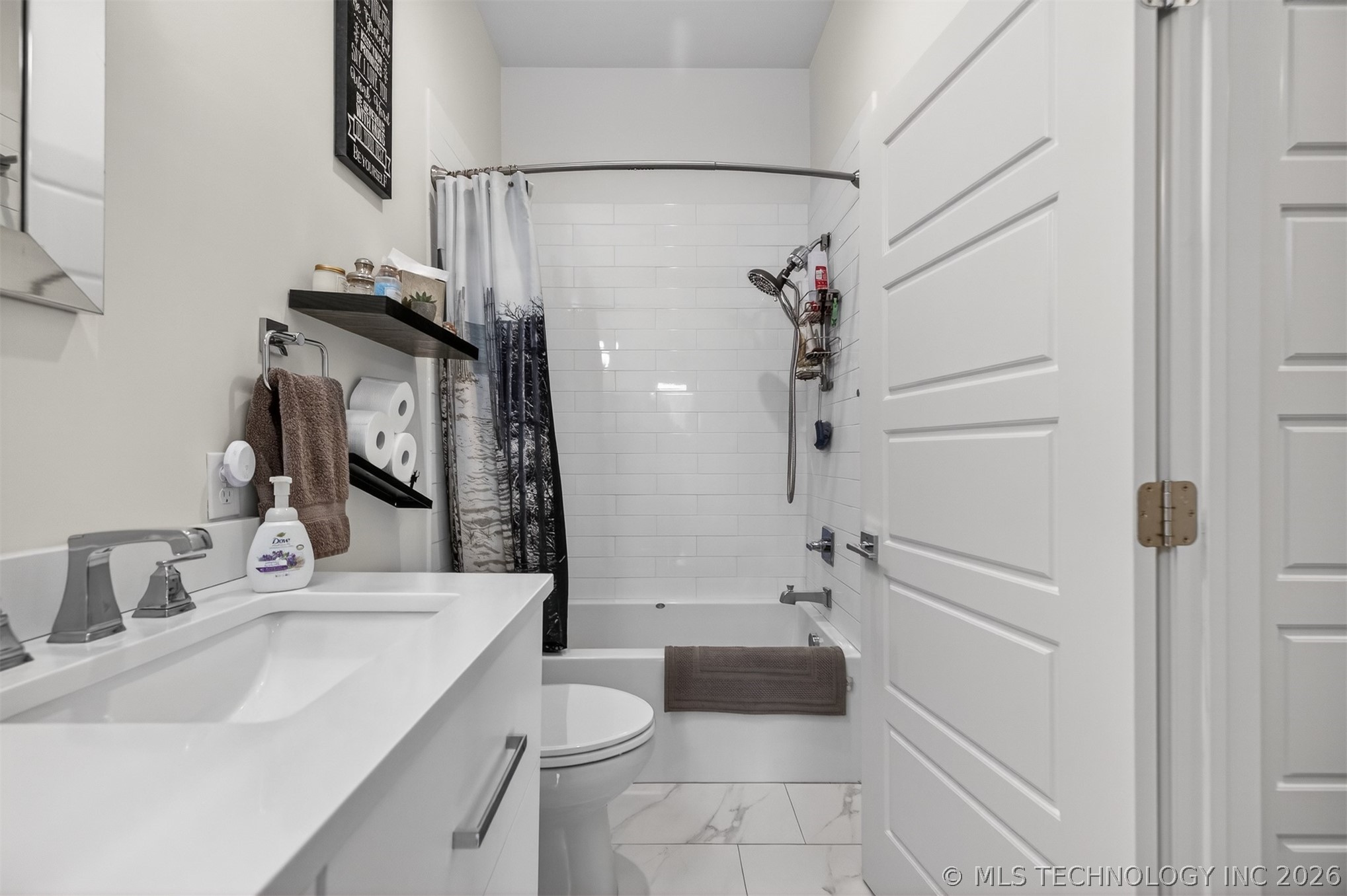 1129 E 7th Street B13 Property Photo 26
