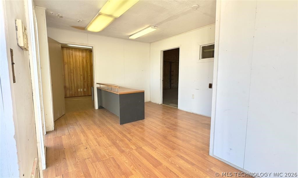 315 W Moses Property Photo 13