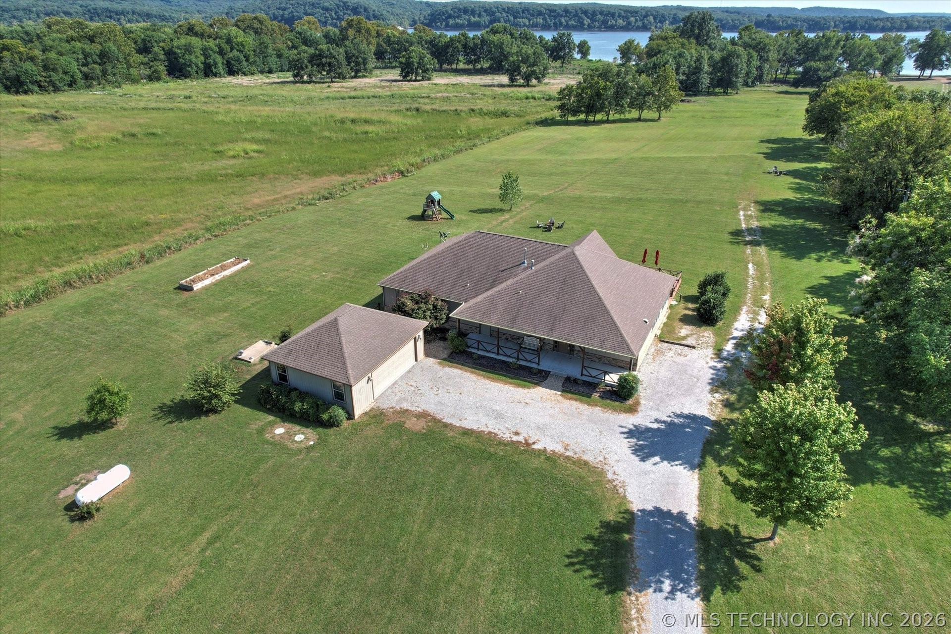 2130 E 4675 Road Property Photo 13