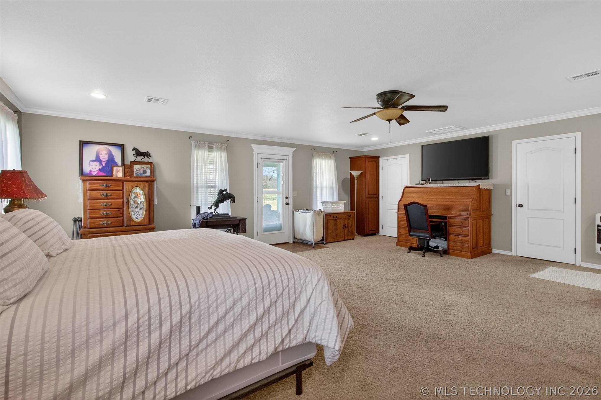 2709 S 34th Road Property Photo 28
