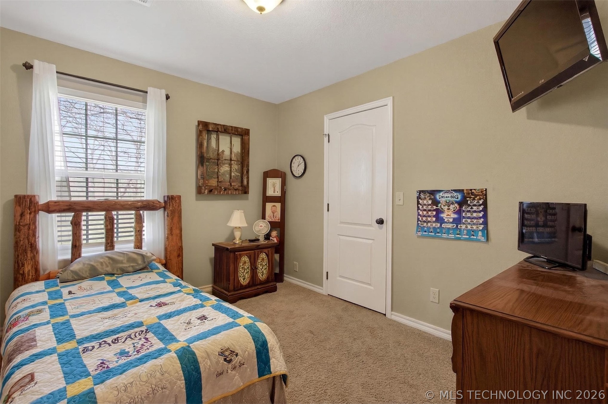 2709 S 34th Road Property Photo 34