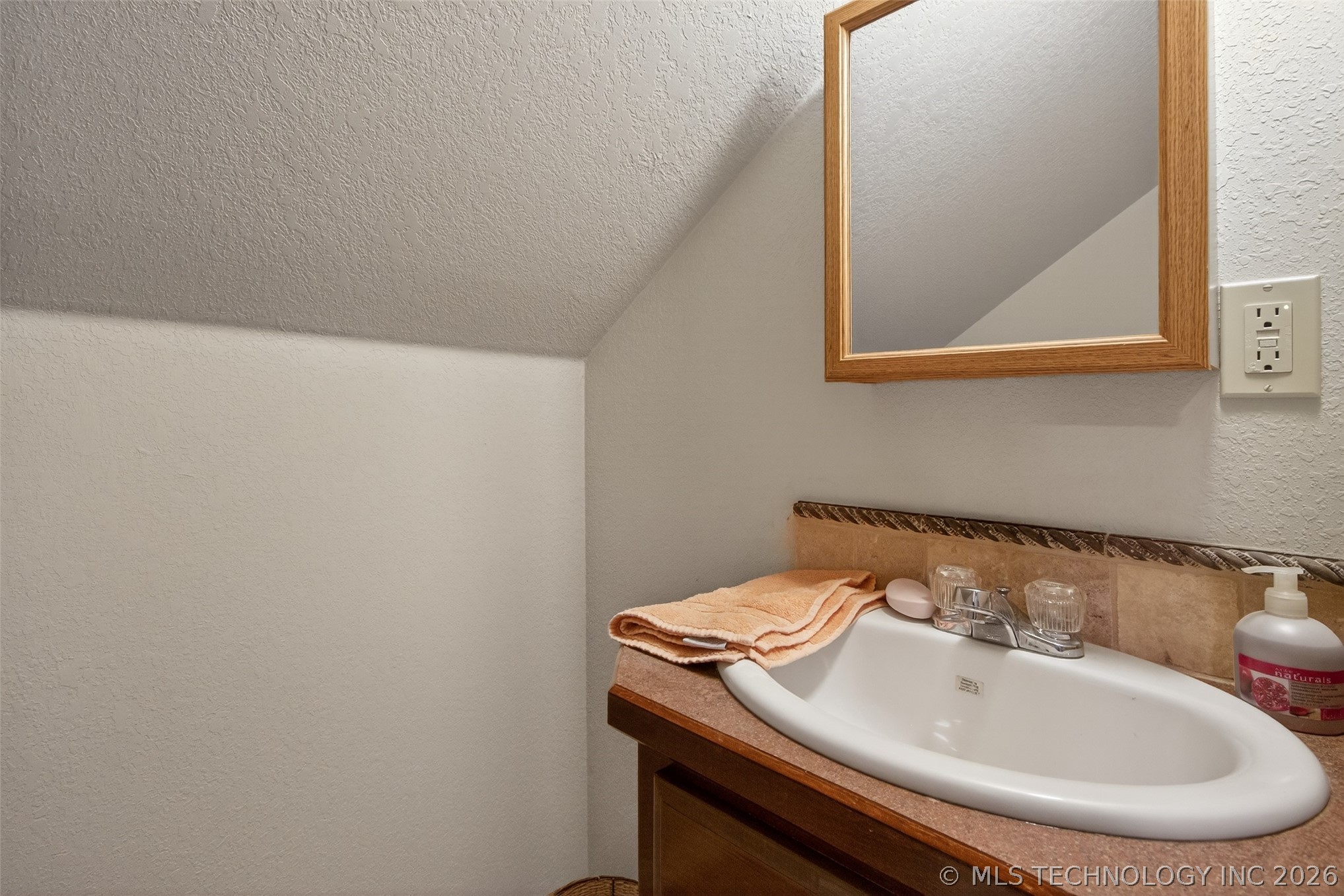 2709 S 34th Road Property Photo 36