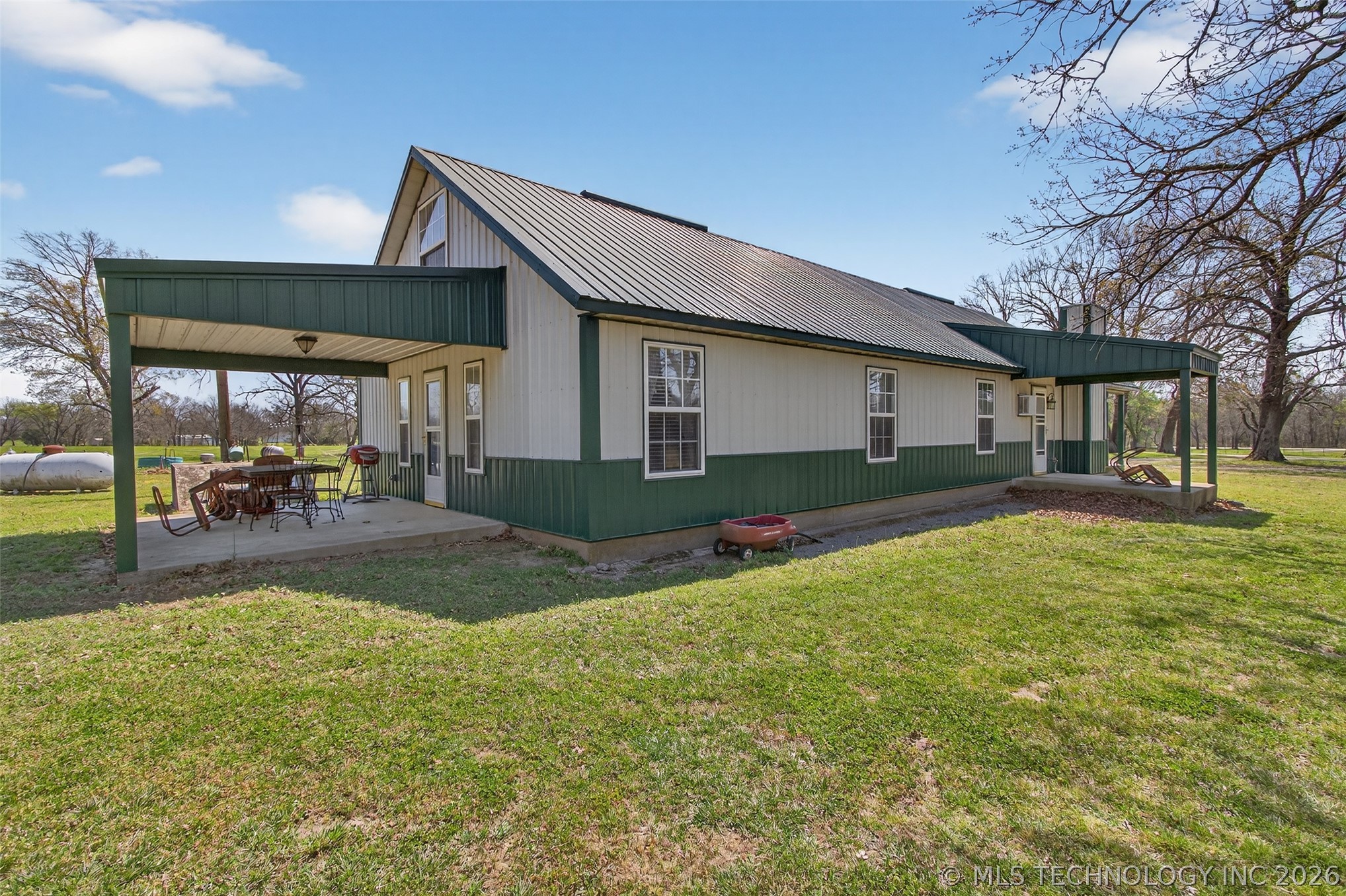 2709 S 34th Road Property Photo 55