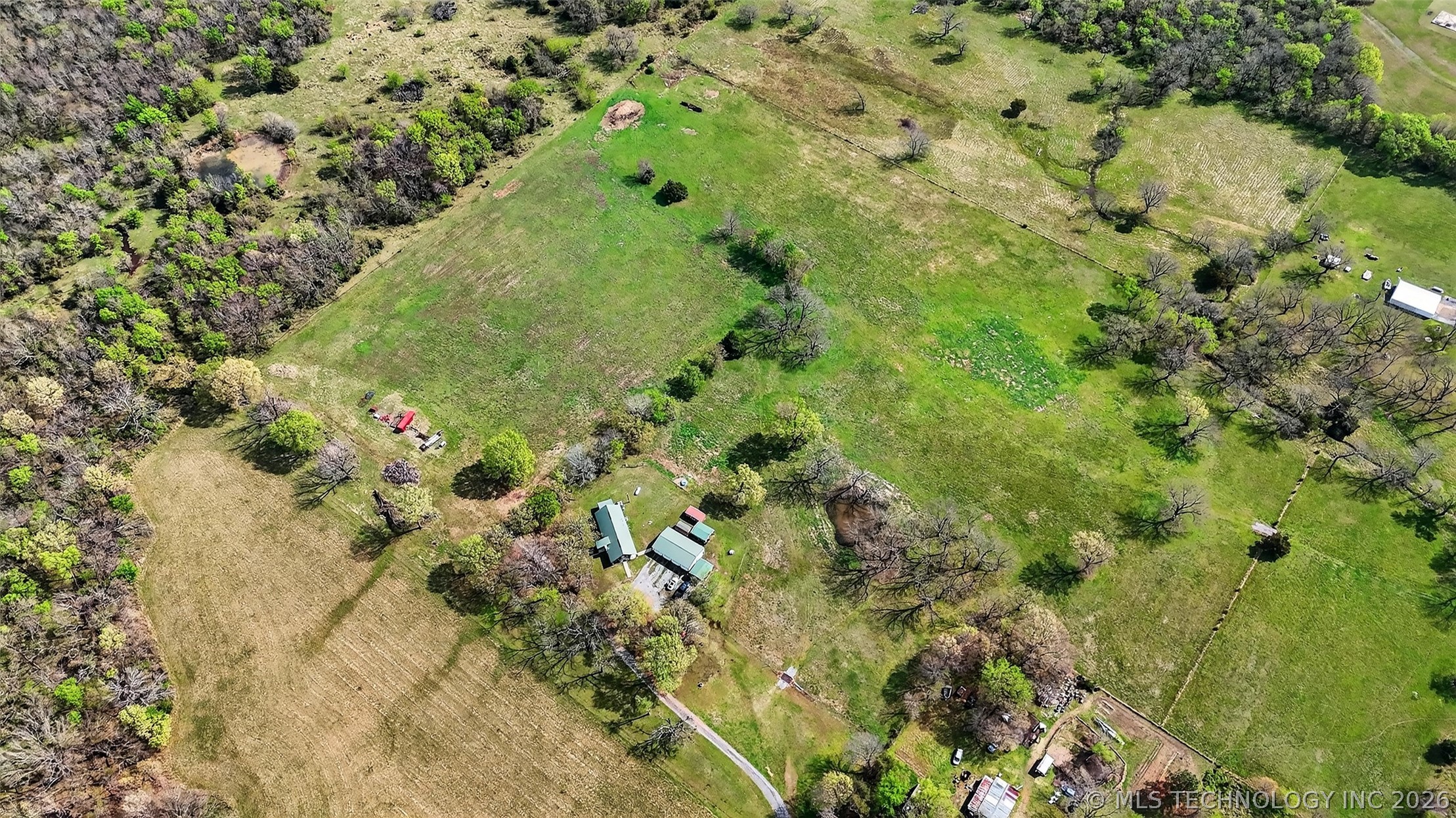2709 S 34th Road Property Photo 58