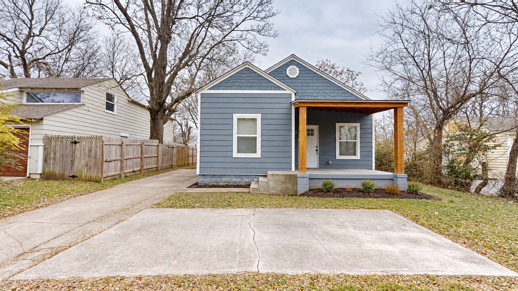 3208 E Easton Street Property Photo 1