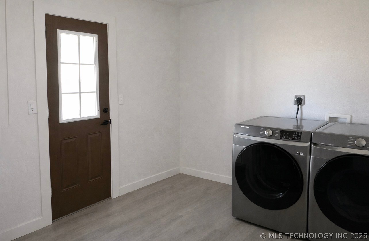 8354 N Hwy 82 Property Photo 16