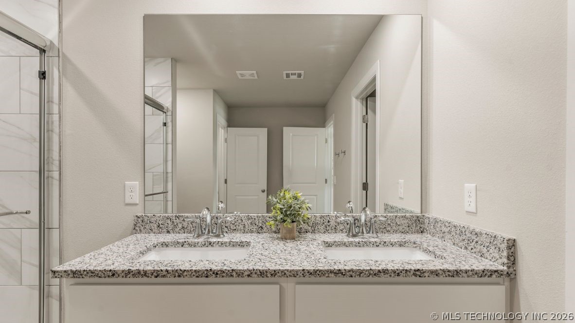 7515 N 154th East Avenue Property Photo 28