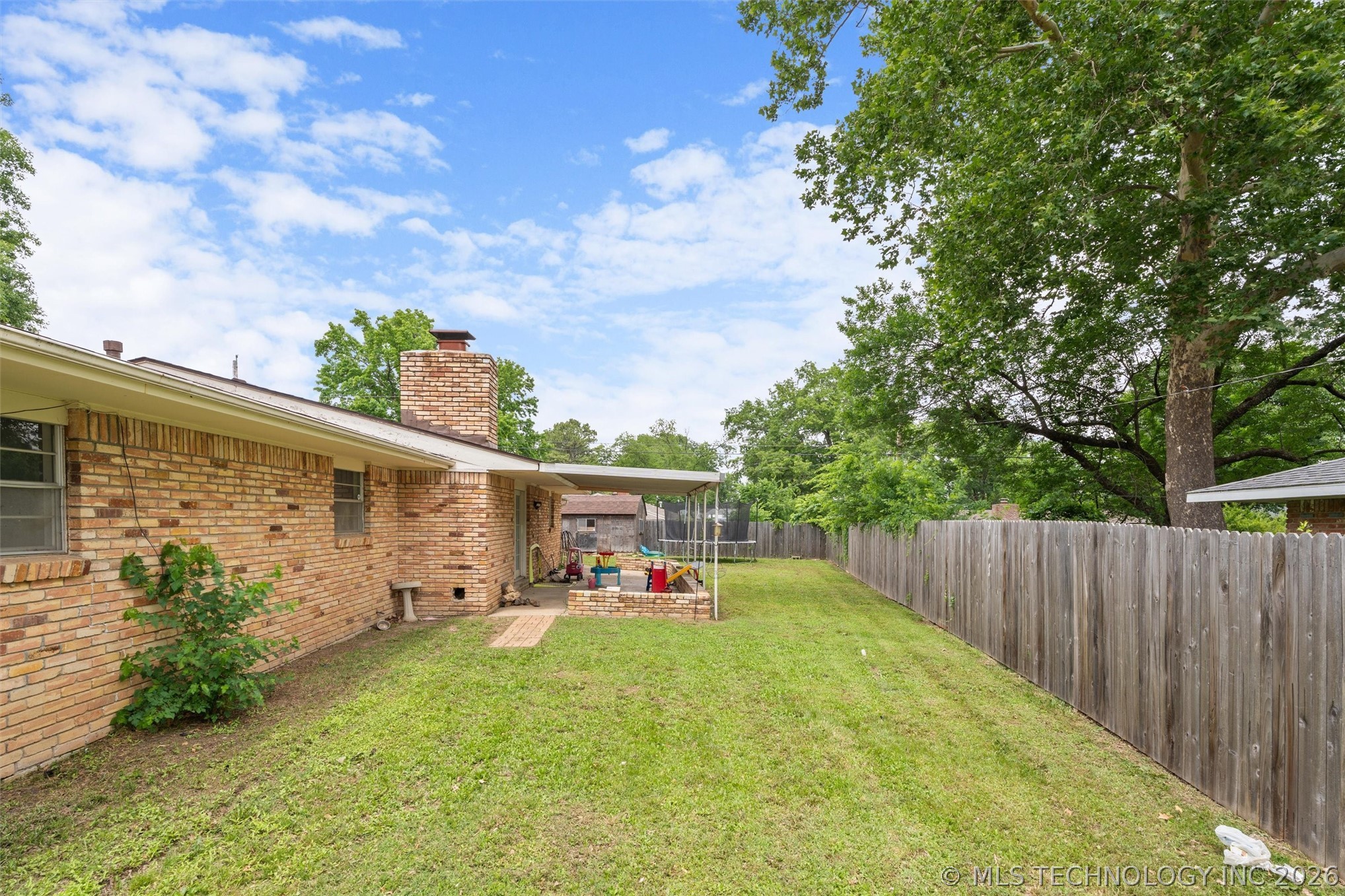 1418 Grandview Road Property Photo 5