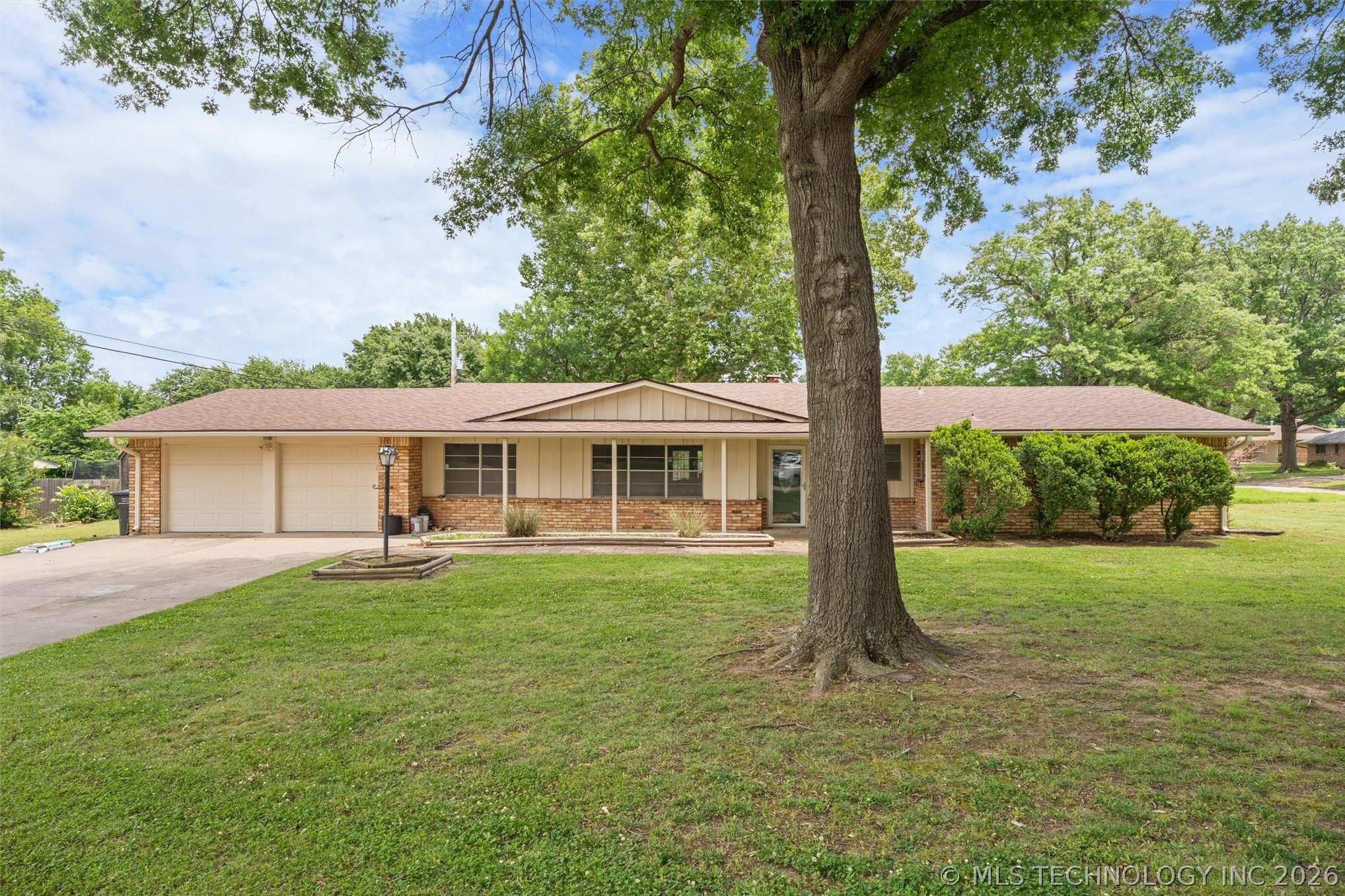 1418 Grandview Road Property Photo 6