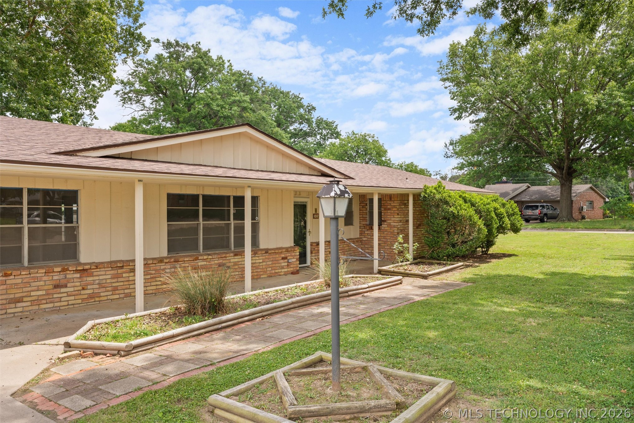 1418 Grandview Road Property Photo 7