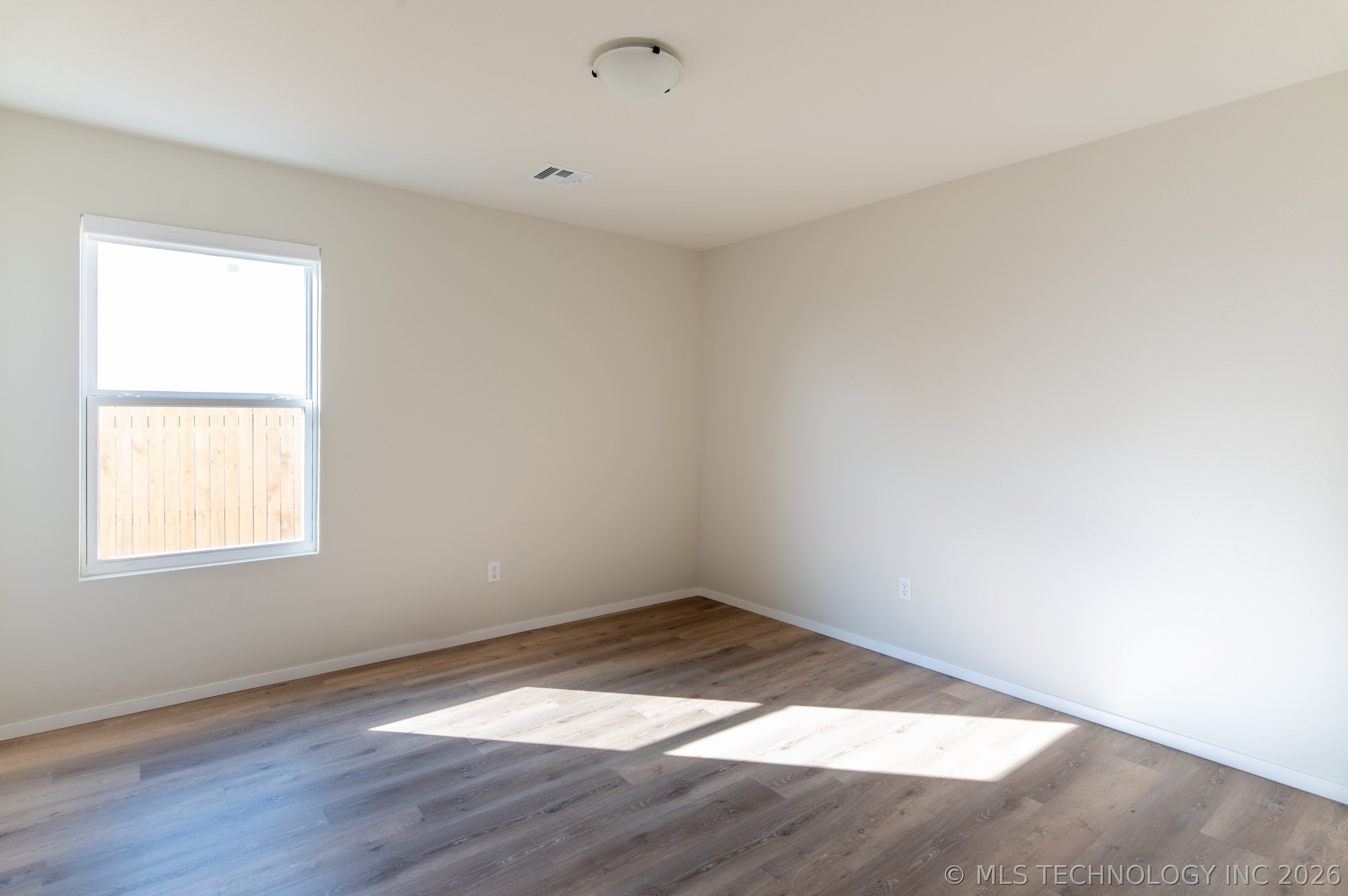 13411 S 95th East Avenue Property Photo 14