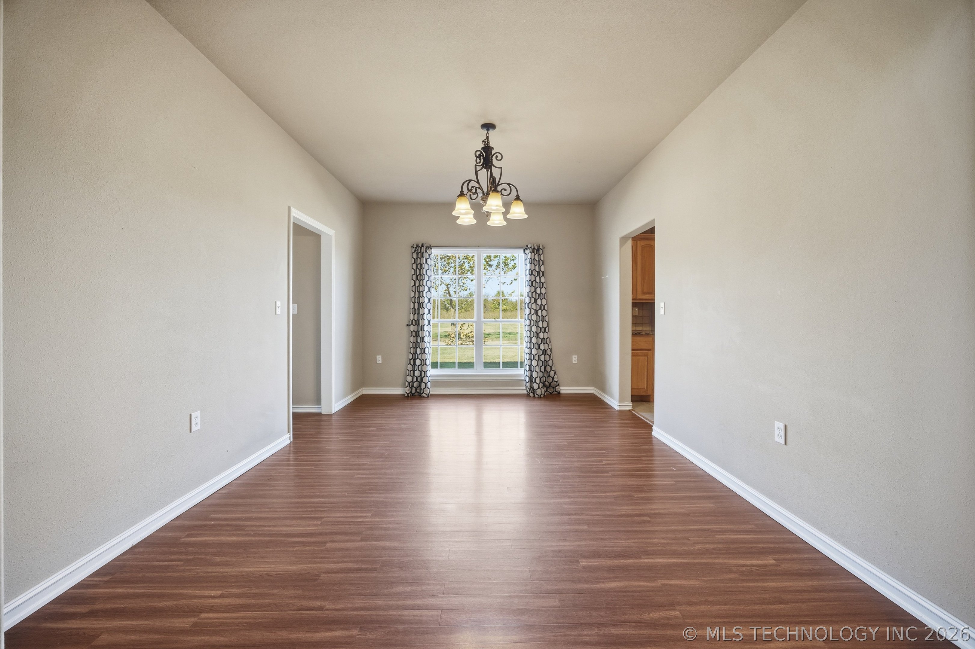 23727 S 413th East Avenue Property Photo 6
