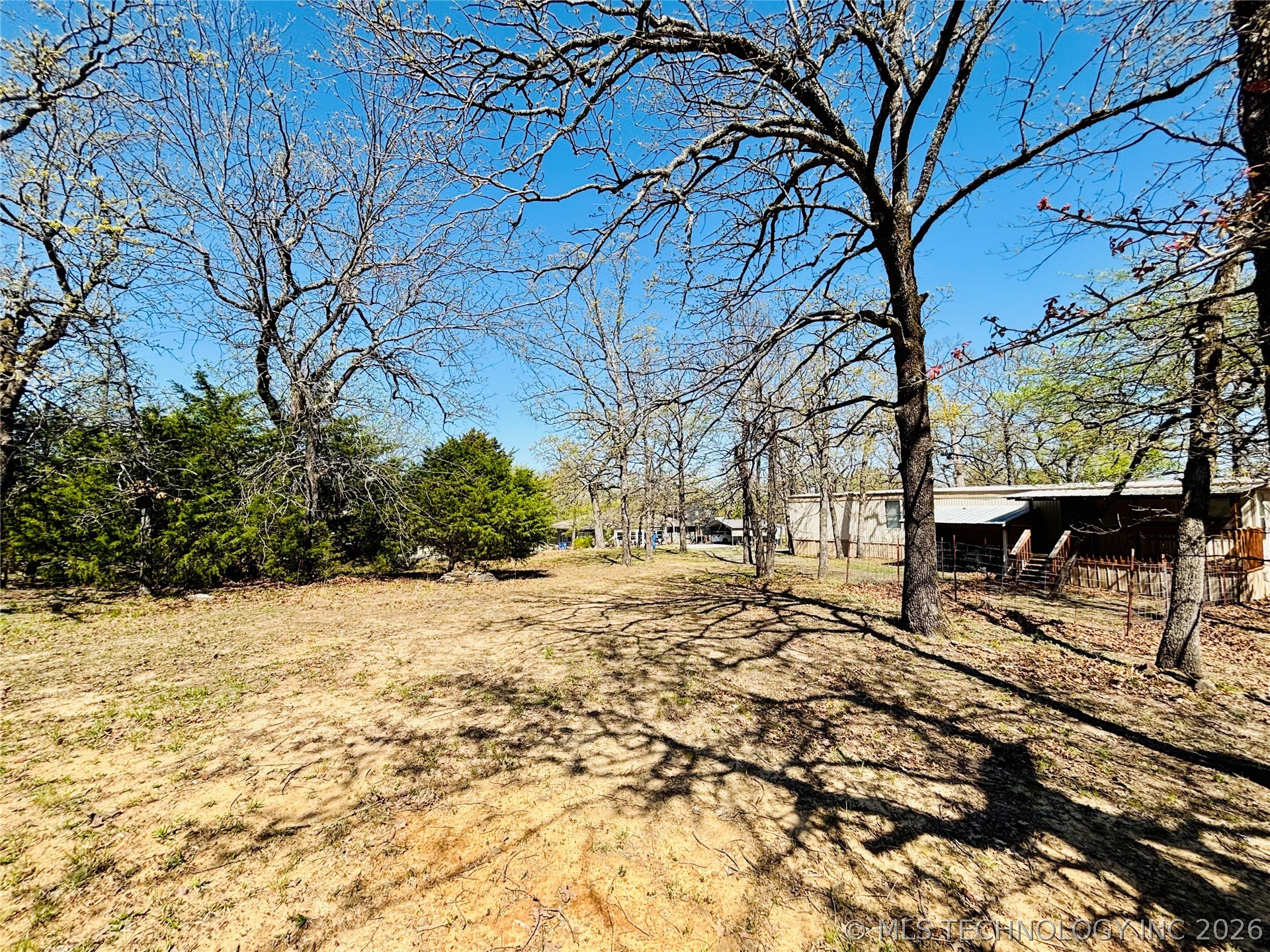 330 Council Tree Property Photo 5